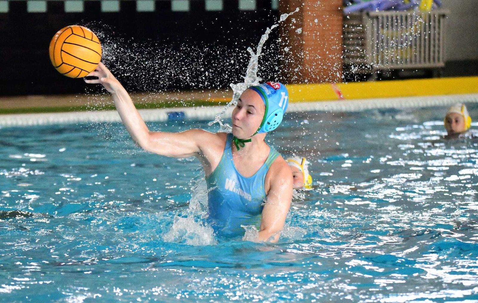 Lucía Medinilla ante el AESE  en el partido ante el Santa Eulalia.