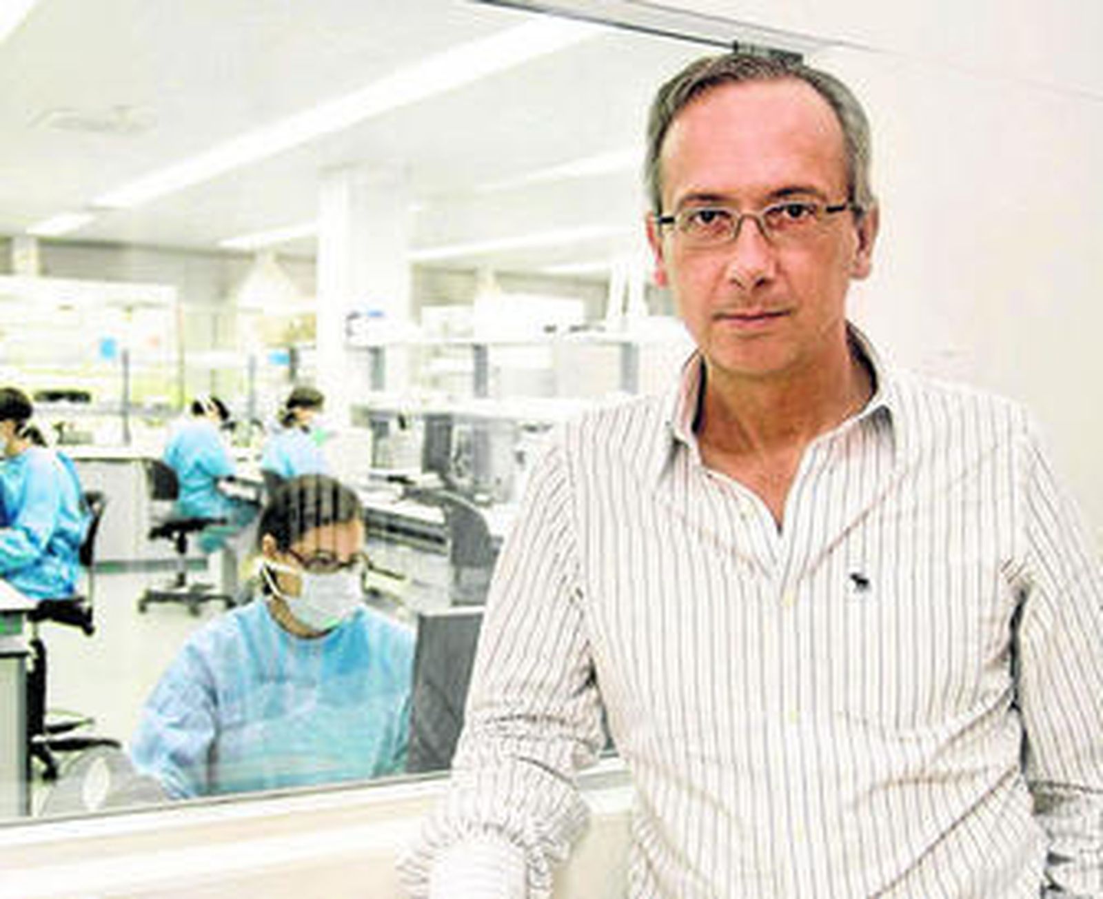 El investigador cree que se hace necesario el reconocimiento público a la filantropía.