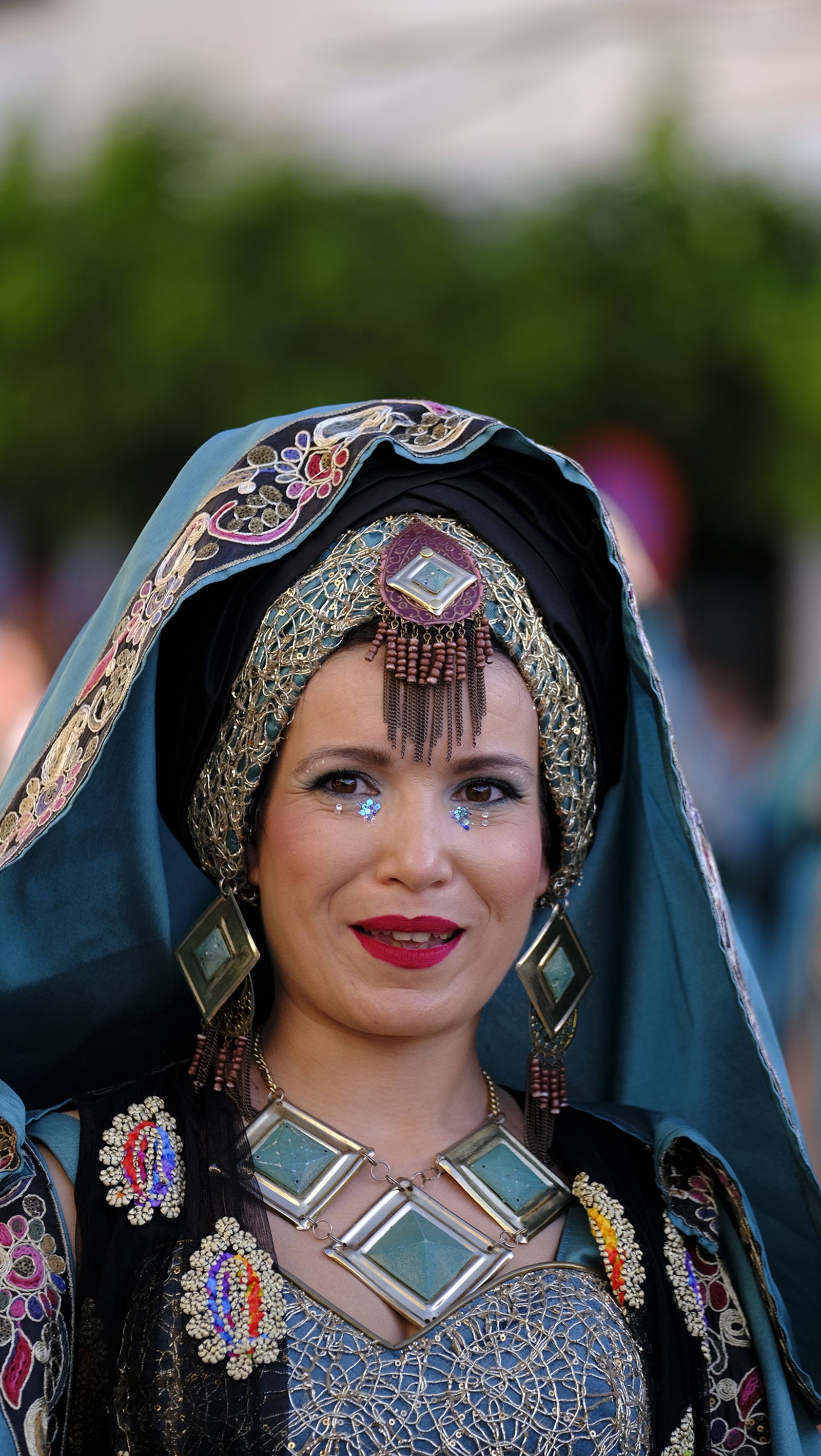El espectacular desfile de Moros y Cristianos de Mojácar, en imágenes