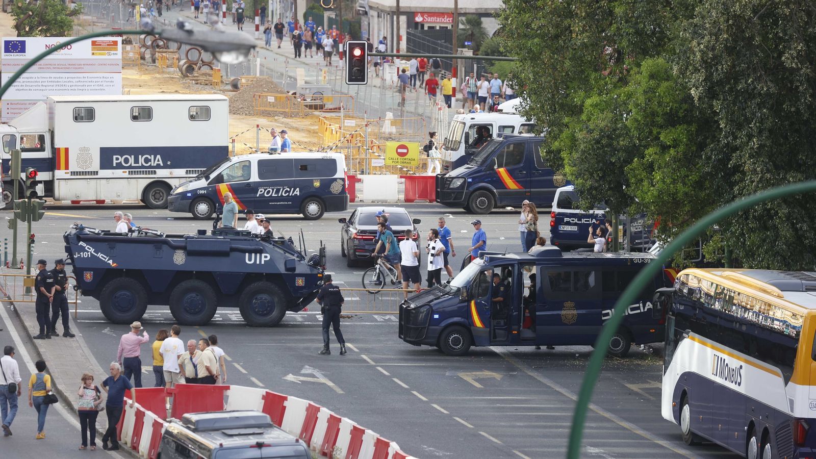 Blindaje policial en los accesos al Sánchez Pizjuan