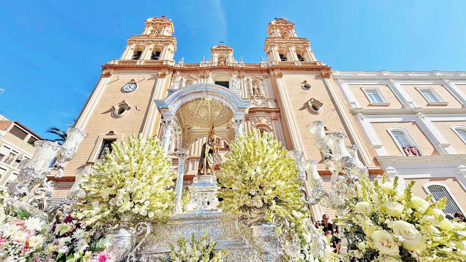 Imágenes de la bajada de la Virgen de la Cinta