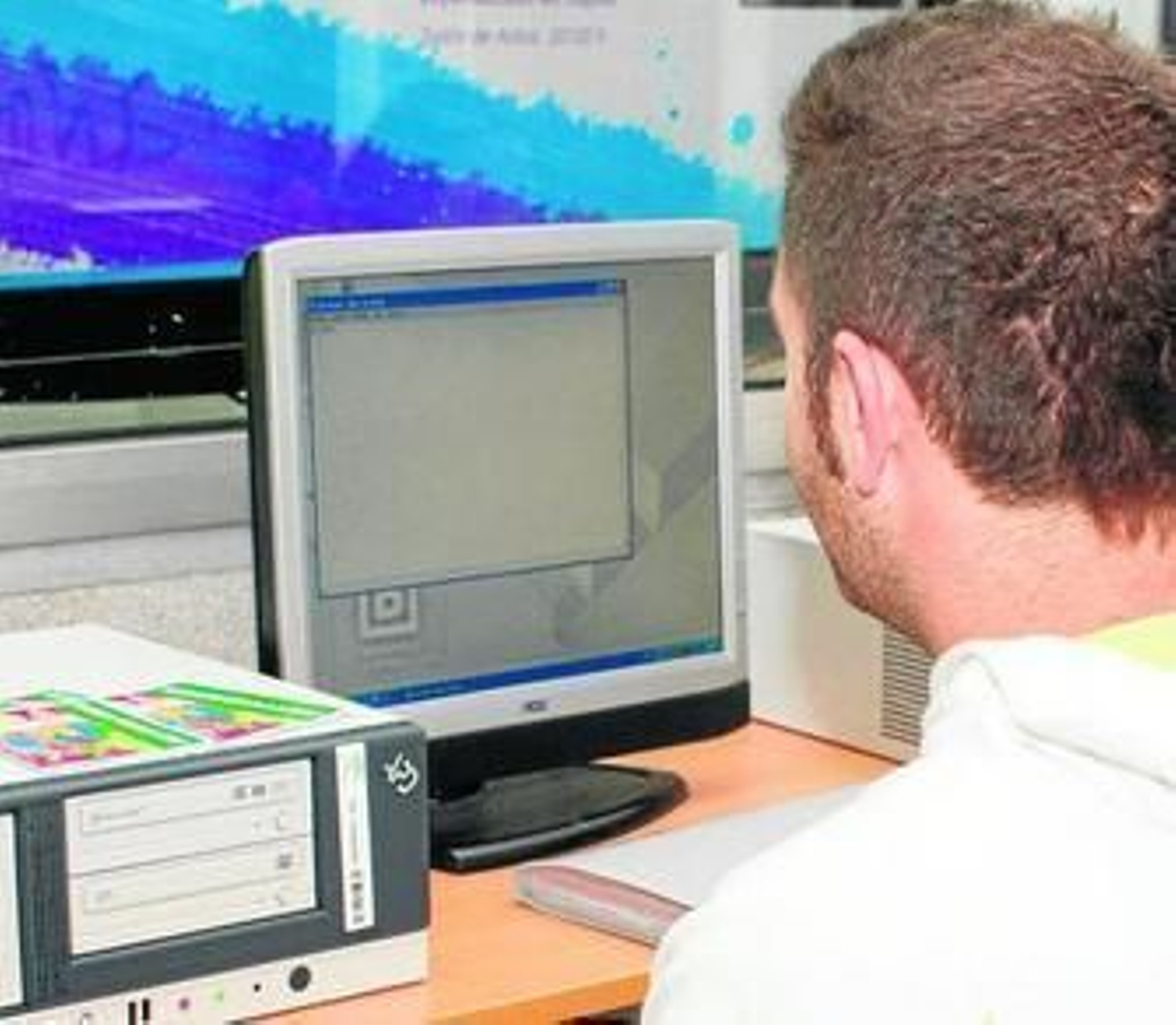 Tanto el Ministerio de Educación como la Junta tienen previsto ampliar la oferta de FP a distancia.