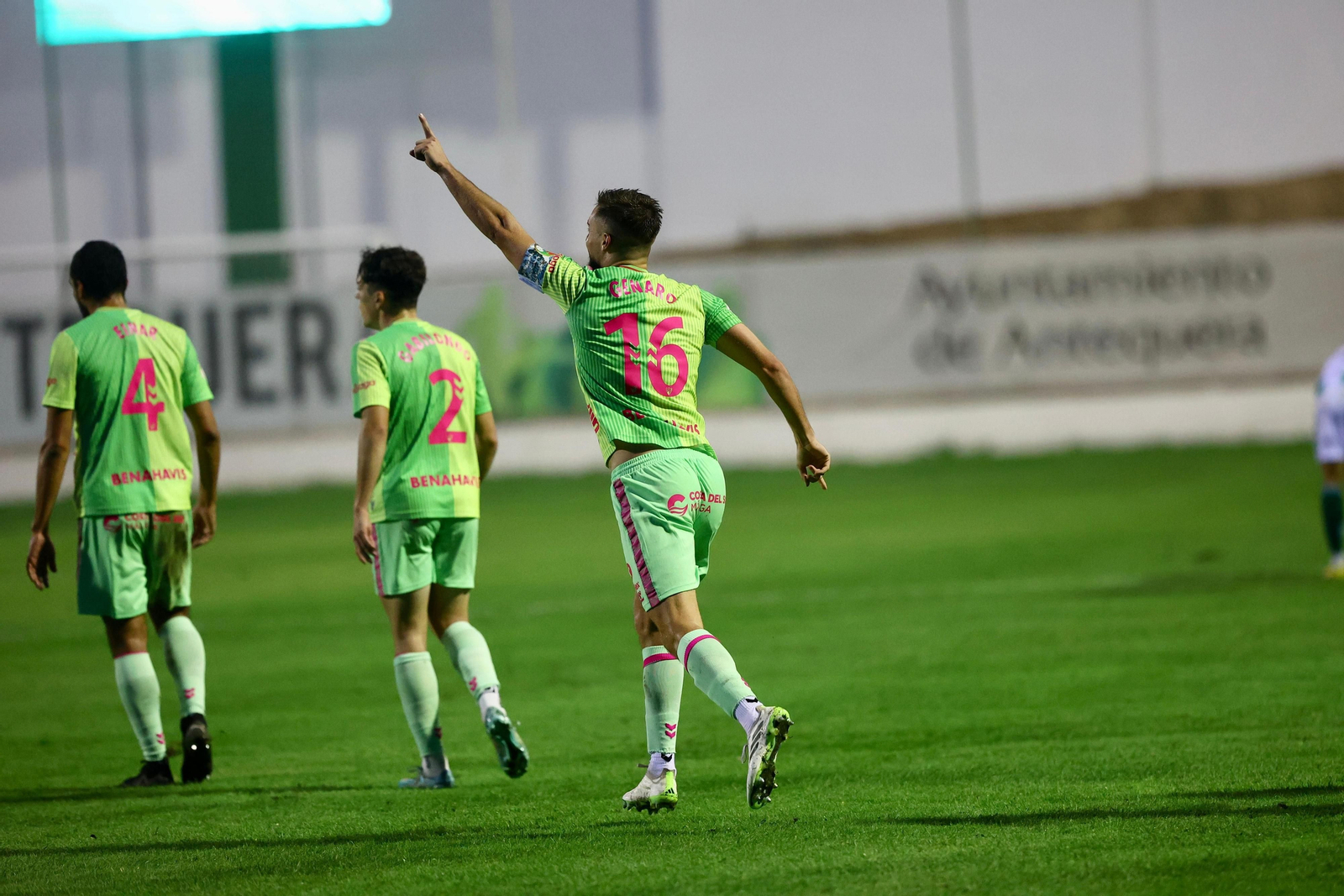 El Antequera-Málaga CF, en fotos