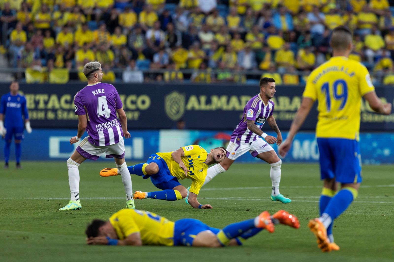 Todas las imágenes del Cádiz C.F.-Valladolid en el Nuevo Mirandilla
