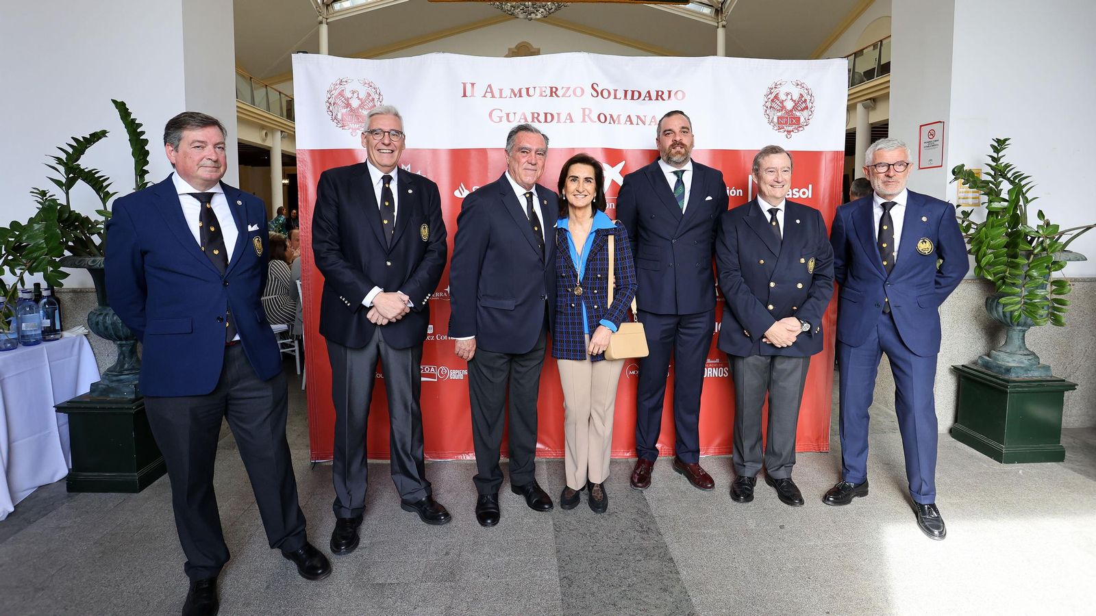 II Almuerzo Solidario de la Guardia Romana de la Hermandad del Transporte en Jerez
