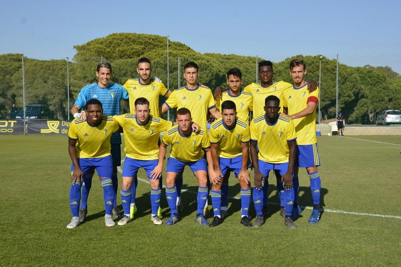 Formación del filial amarillo en el último amistoso de pretemporada.