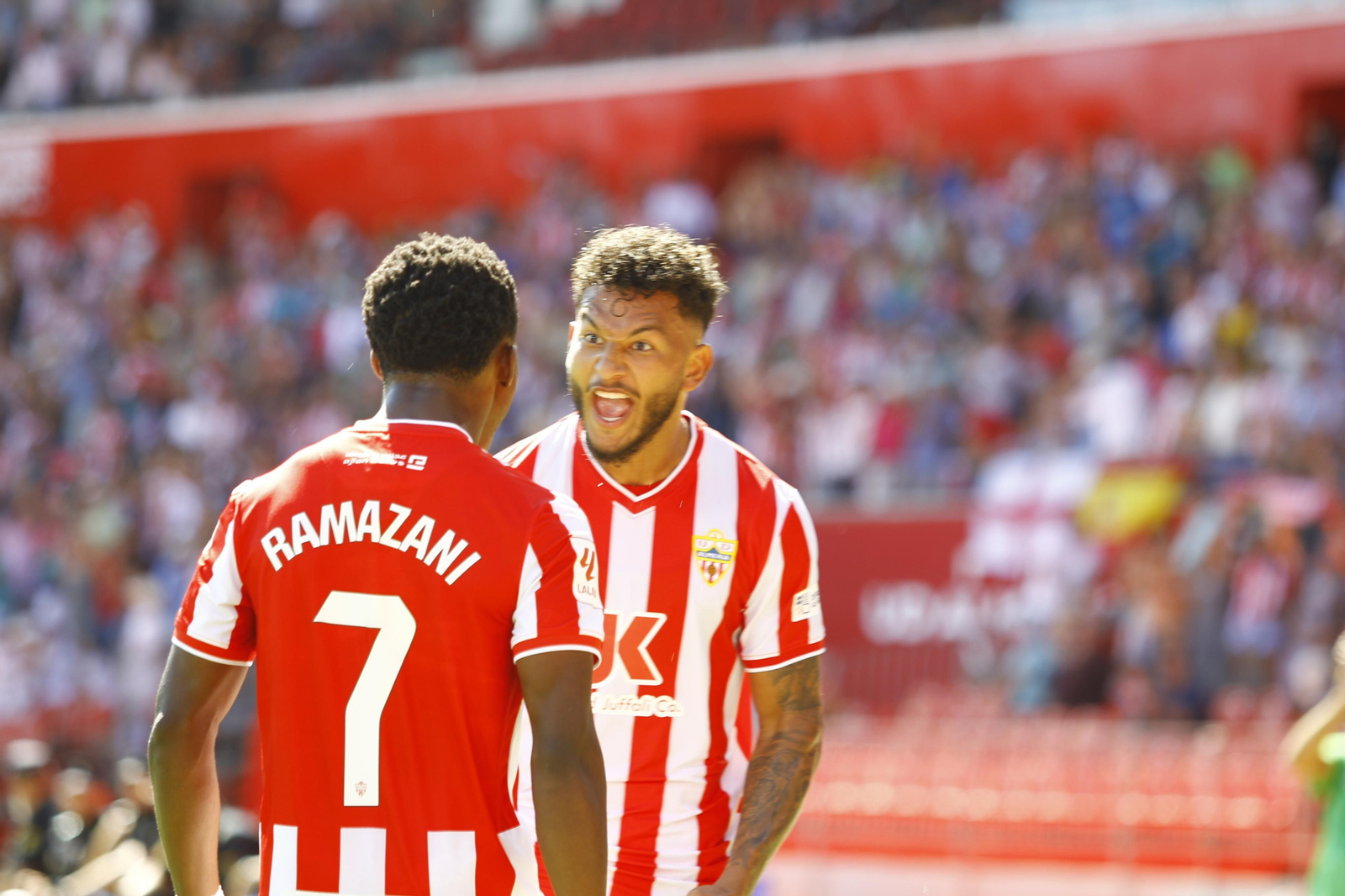 Imágenes del empate a 3 de la U.D. Almería y el Granada C.F.