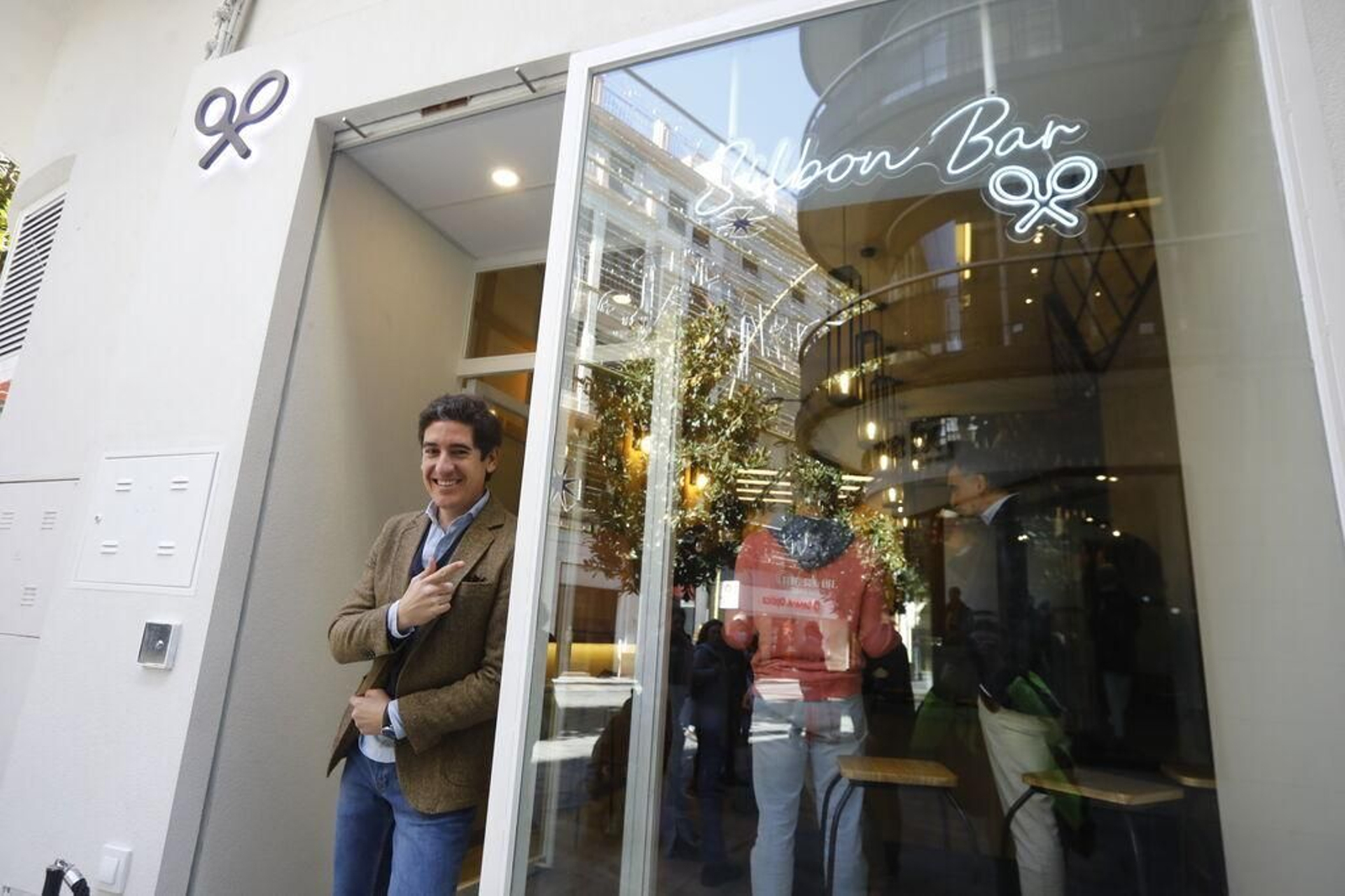 Pablo López, CEO de Silbon, a las puertas del coqueto establecimiento, que abrió sus puertas en noviembre Pablo López, CEO de Silbon, a las puertas del coqueto establecimiento, que abrió sus puertas en noviembre