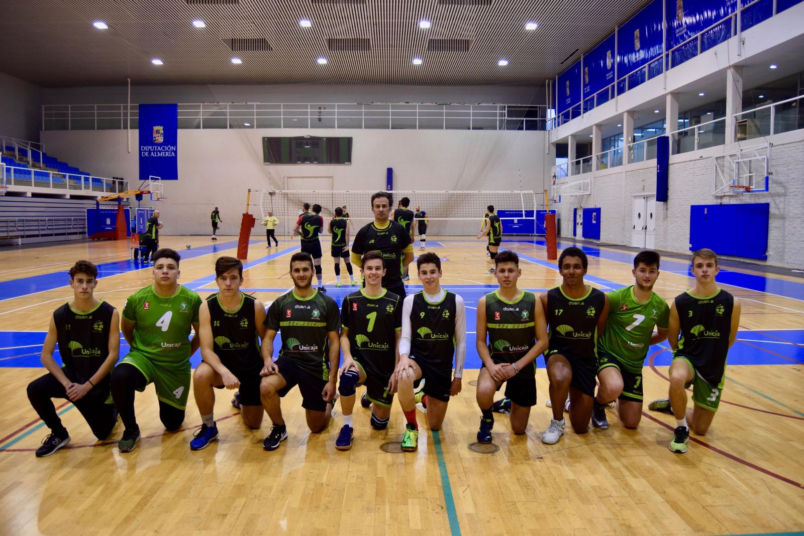 Foto de algunas de las promesas que juegan en las bases ahorradoras.