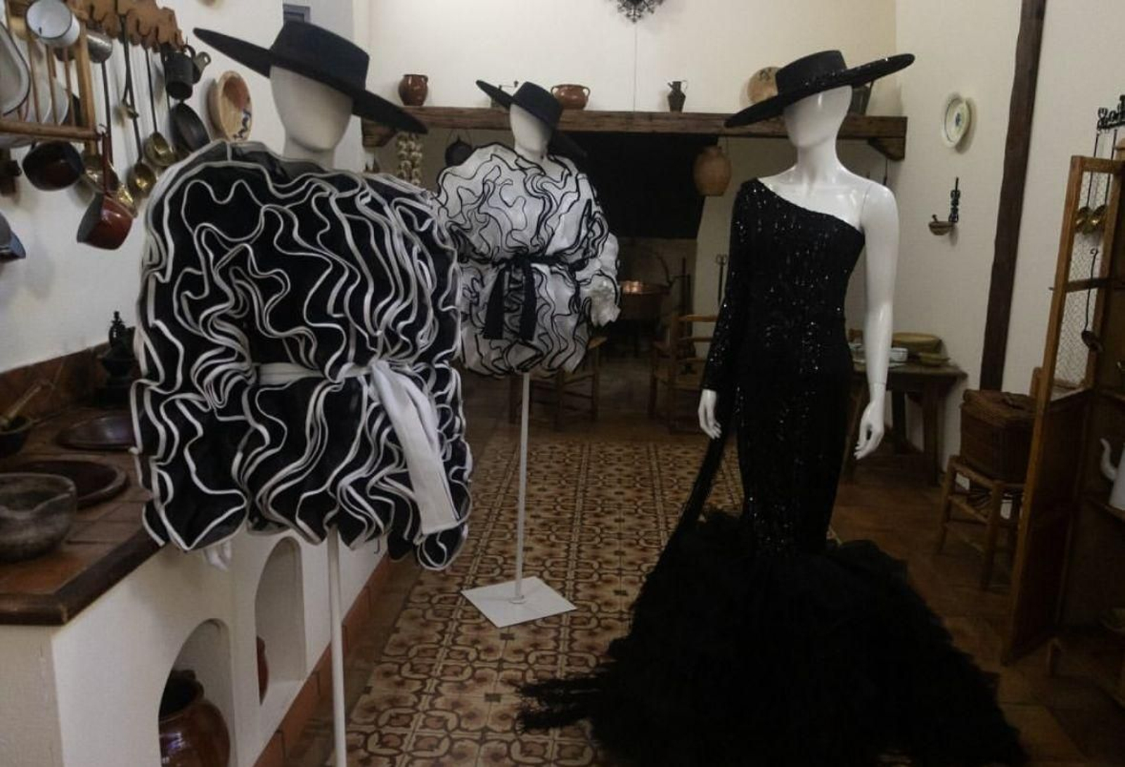 Las mejores fotos de la exposición del diseñador José Perea en Hinojosa del Duque