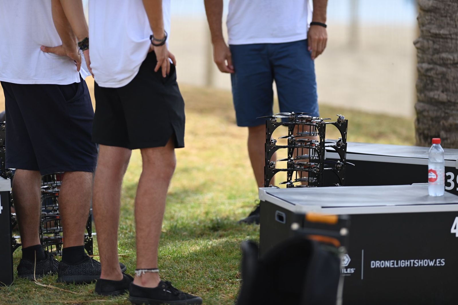 Así son los drones con los que Málaga inicia esta noche su Feria (fotos)