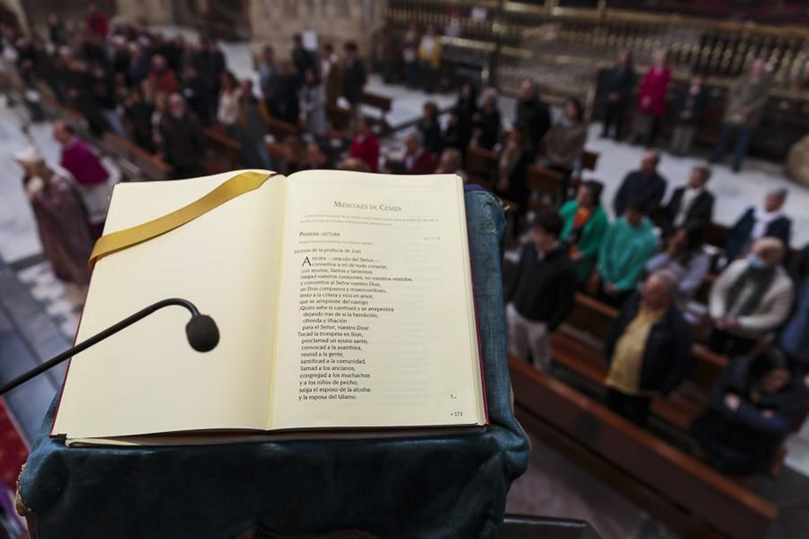 La celebración del Miércoles de Ceniza en la Catedral de Córdoba, en imágenes
