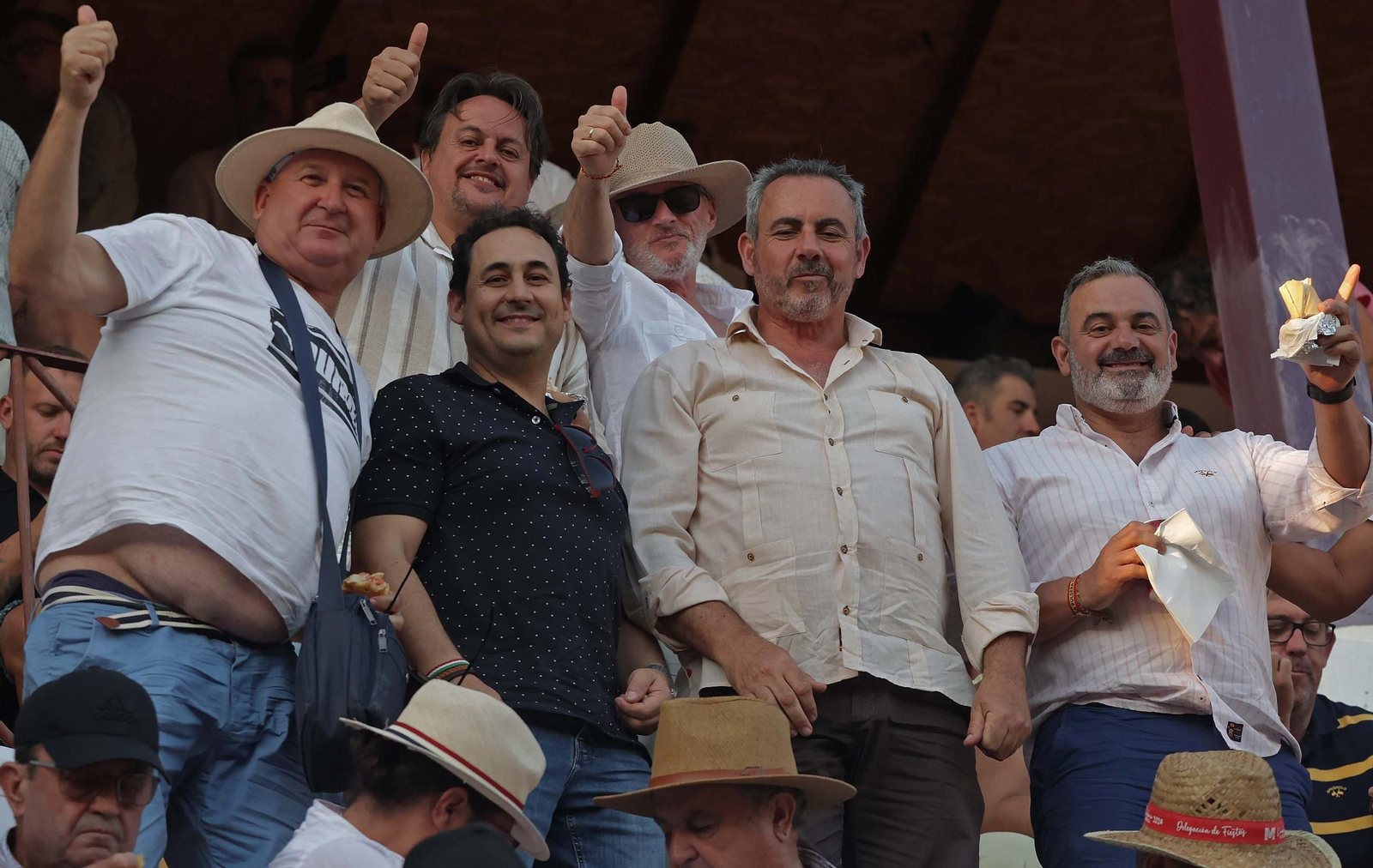 Búscate en la Plaza de Toros 'El Arenal' durante la corrida del viernes de la Feria de La Línea