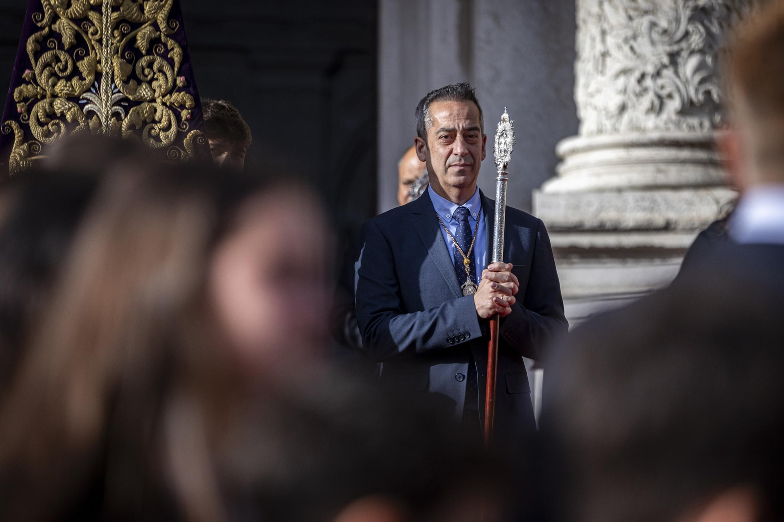 traslado columna semana santa cadiz 4.jpg