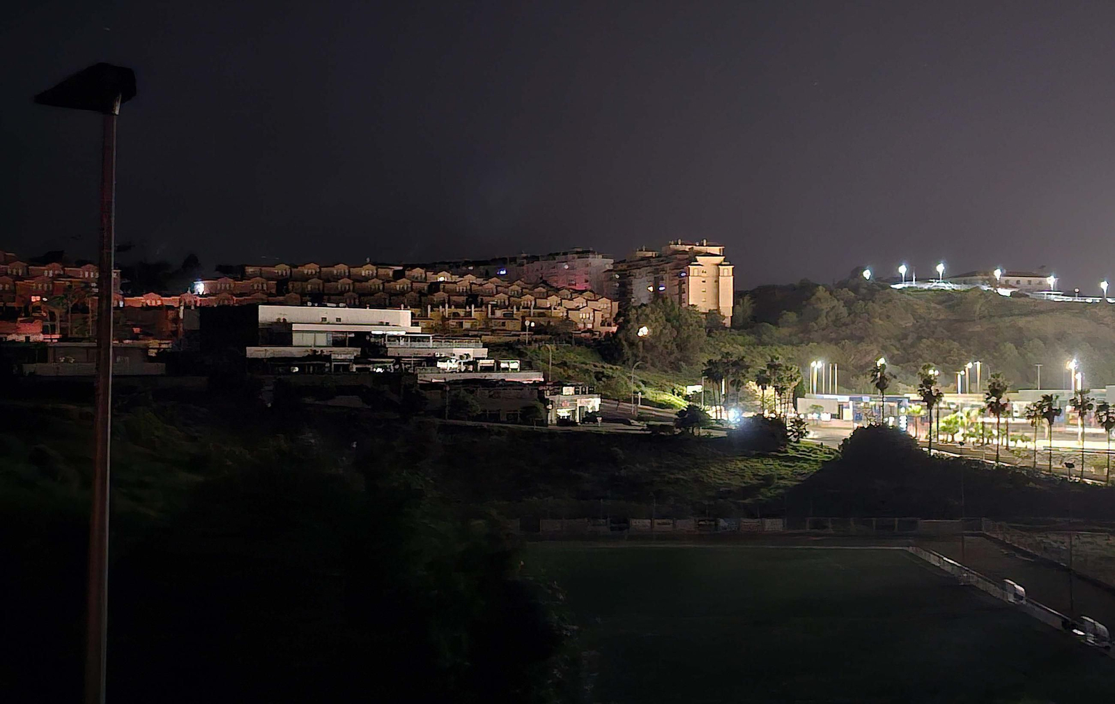 Algeciras durante la noche del apagón histórico, en imágenes