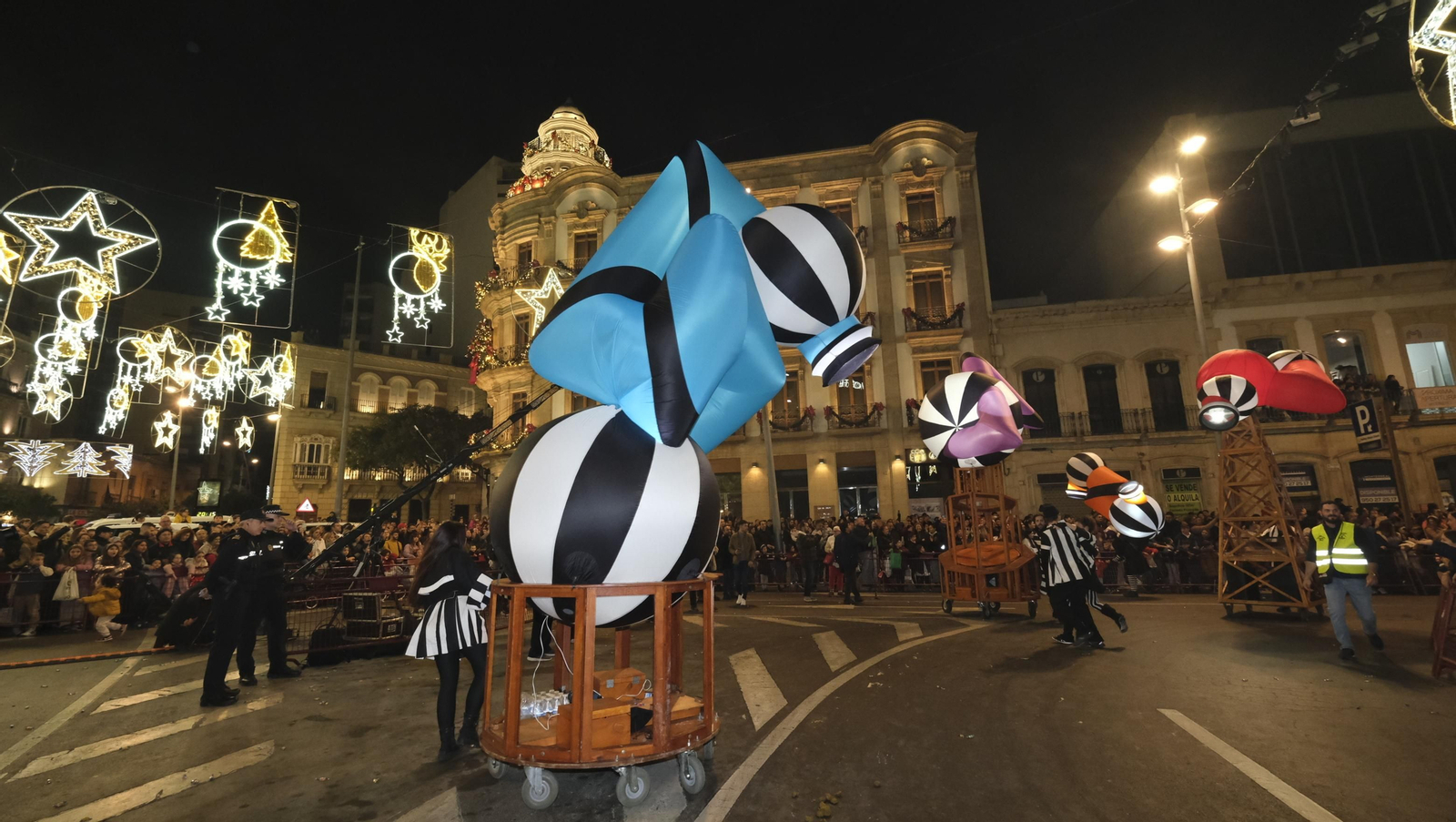 Imágenes de la Cabalgata de los Reyes Magos en Almería