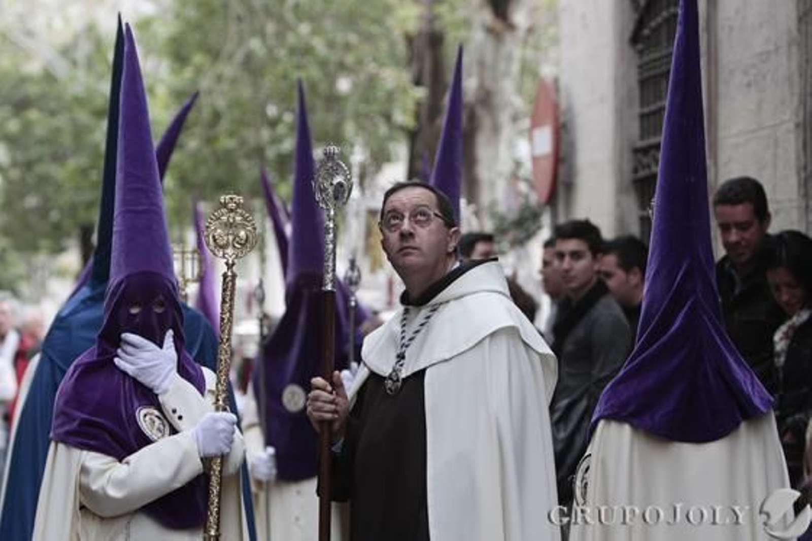 Estación de penitencia de la hermandad del Prendimiento de Cádiz. 

Foto: Lourdes de Vicente