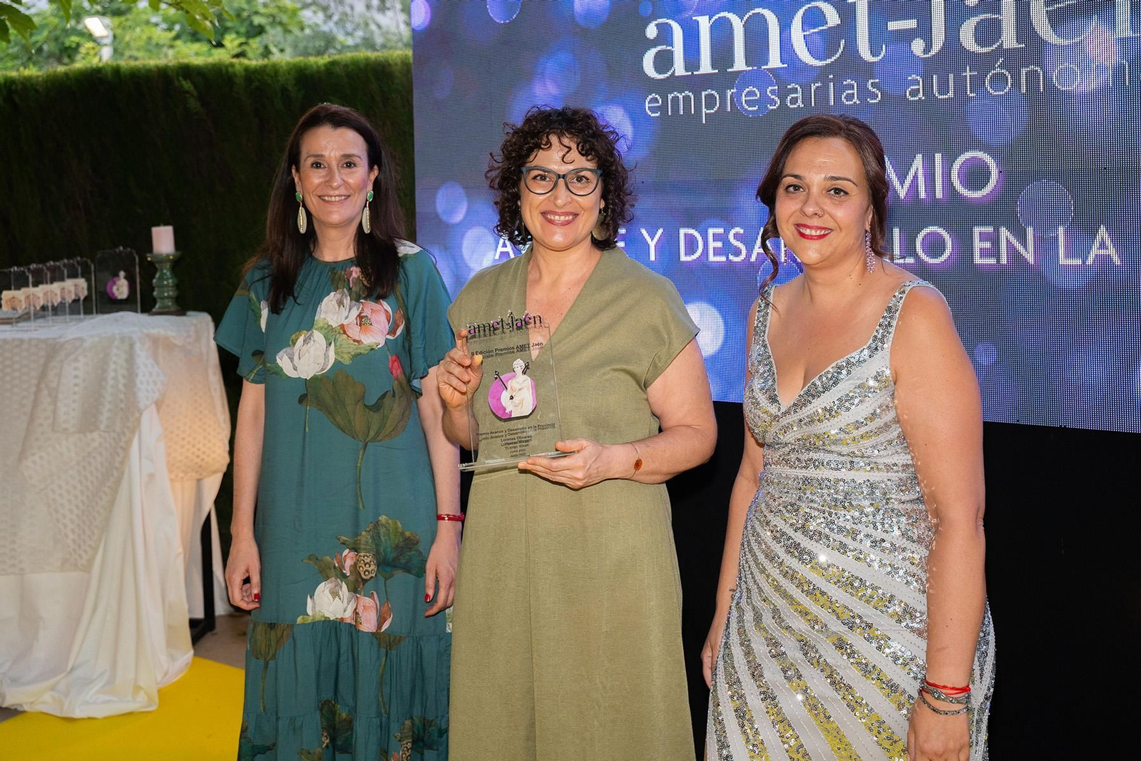 Lorenza Olivares, de Tierras Vivas - Premio Avance y Desarrollo en la provincia.