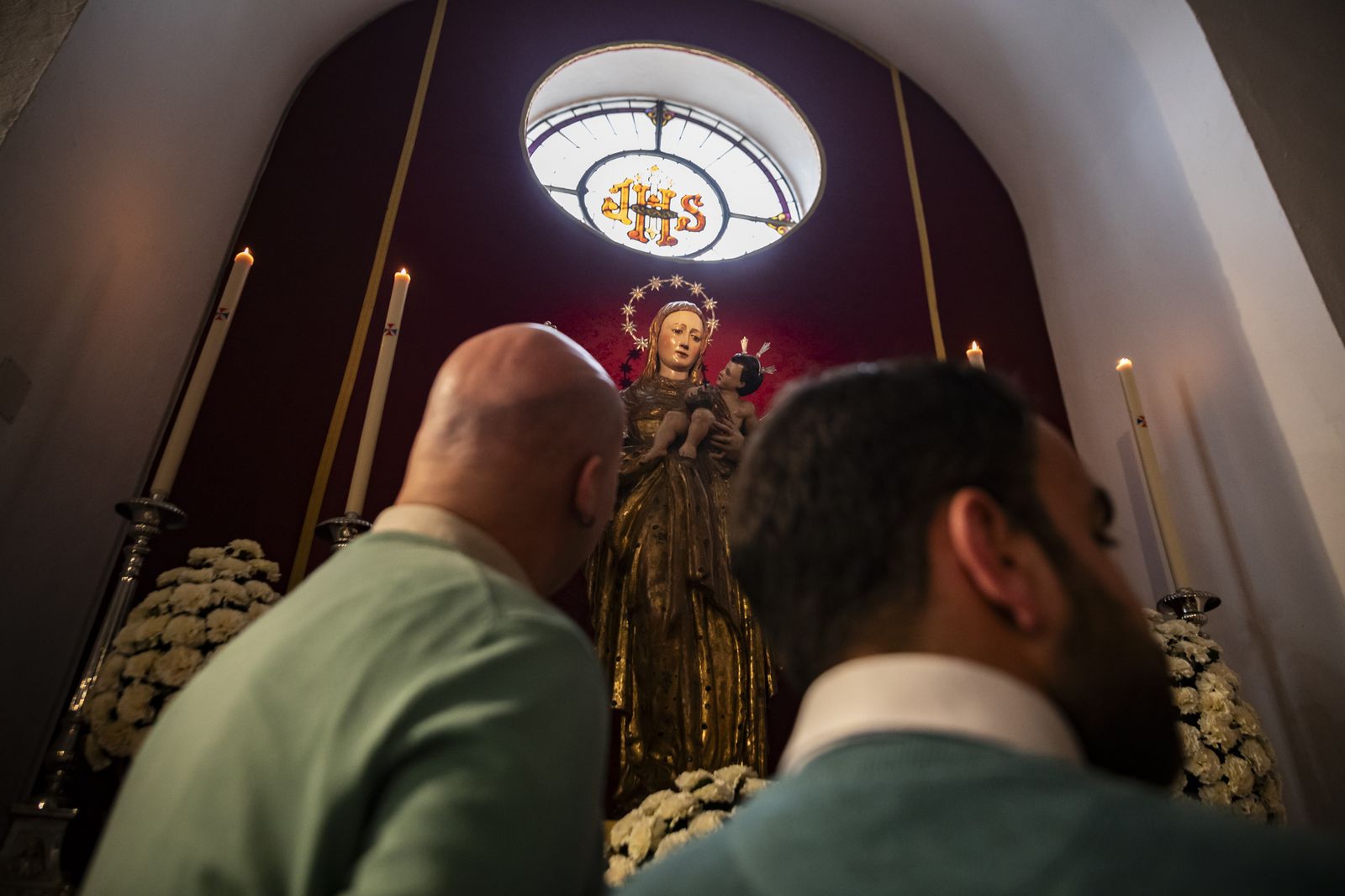 Las imágenes de los besapiés y besamanos del tercer Domingo de Cuaresma en Jerez: veneraciones del centro a los barrios