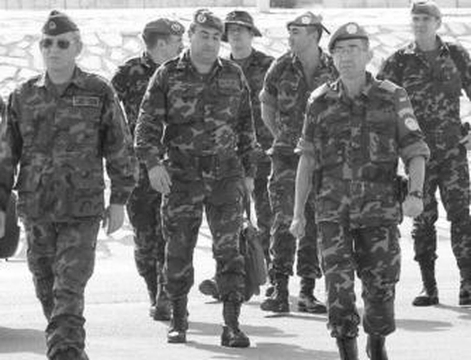 El Teniente General Navas acompañado de García Sánchez.