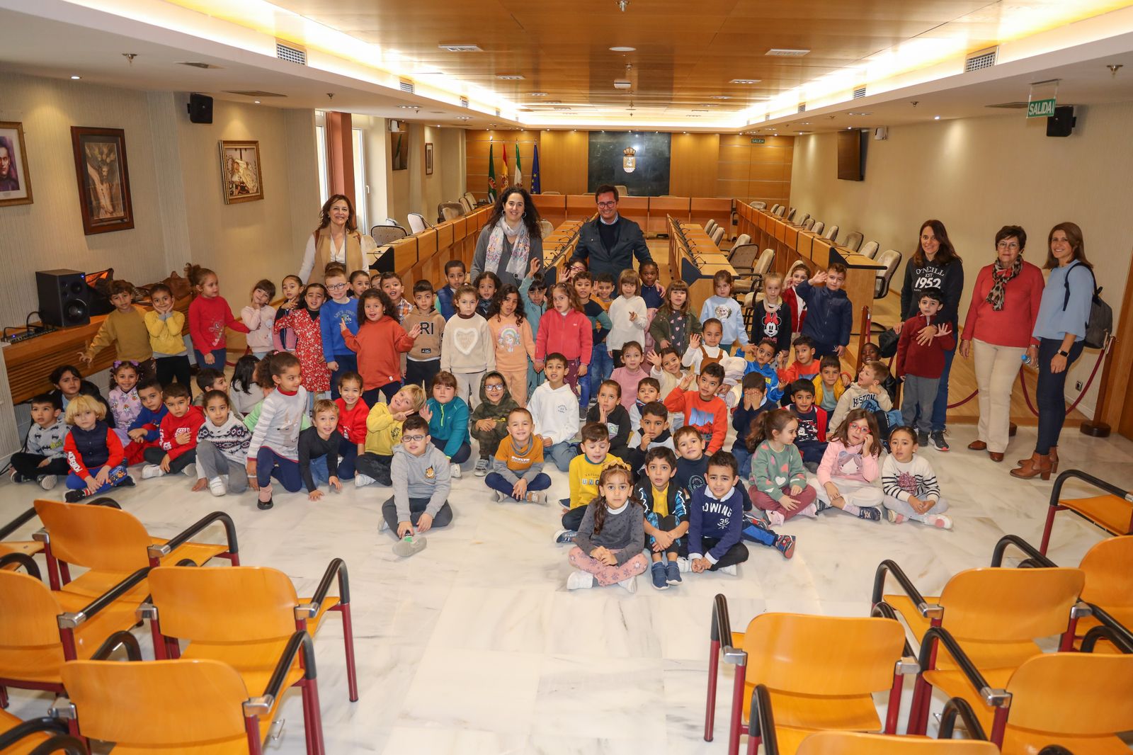Foto de grupo de la visita de la Escuela Infantil Gabriela Mistral.