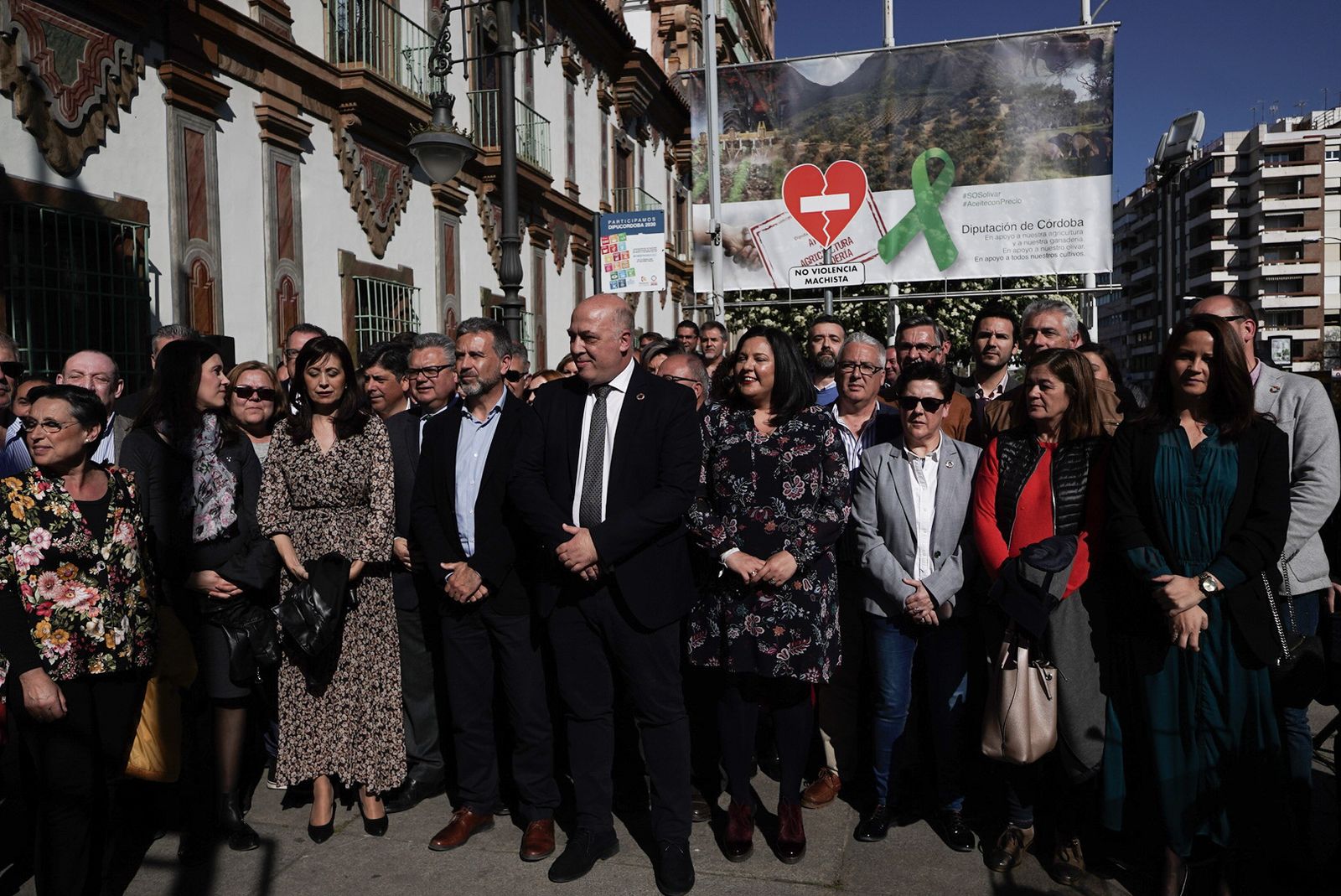 Alcaldes de la provincia de Córdoba en la lectura del manifiesto.