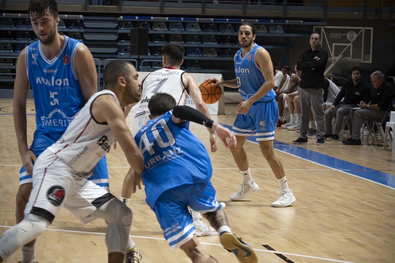 Imágenes del partido entre el Ciudad de Huelva y Biele ISB