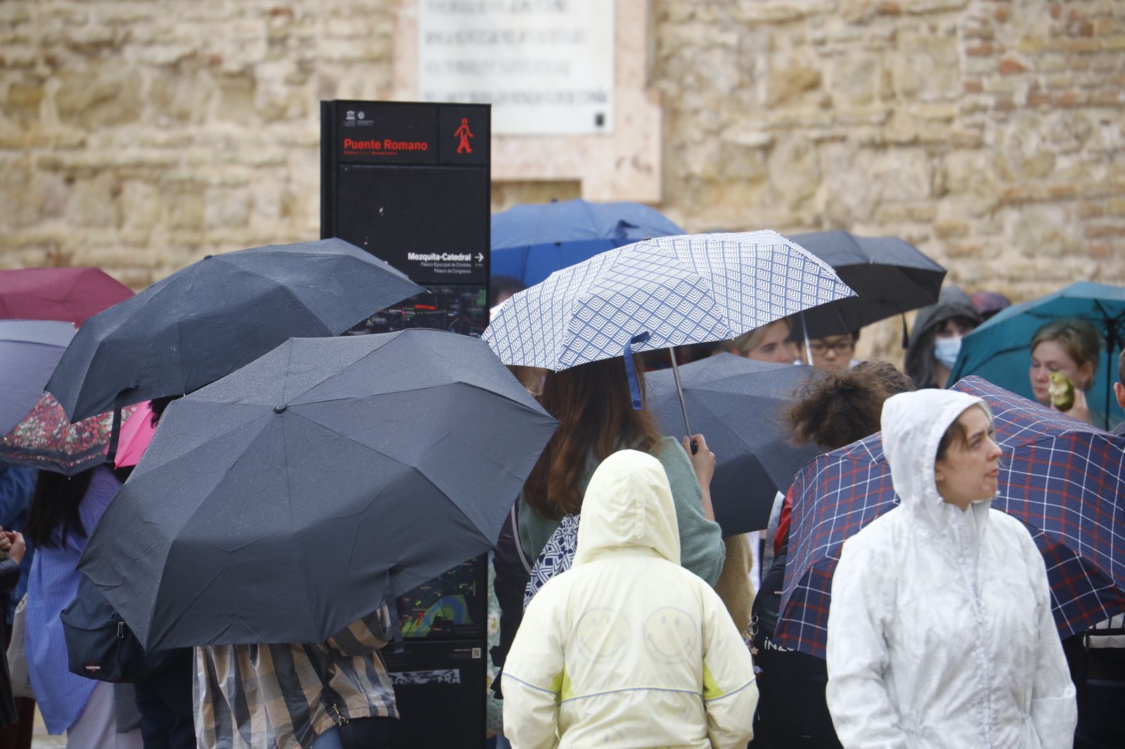Las fotografías del regreso de la lluvia a Córdoba en pleno puente de Todos los Santos
