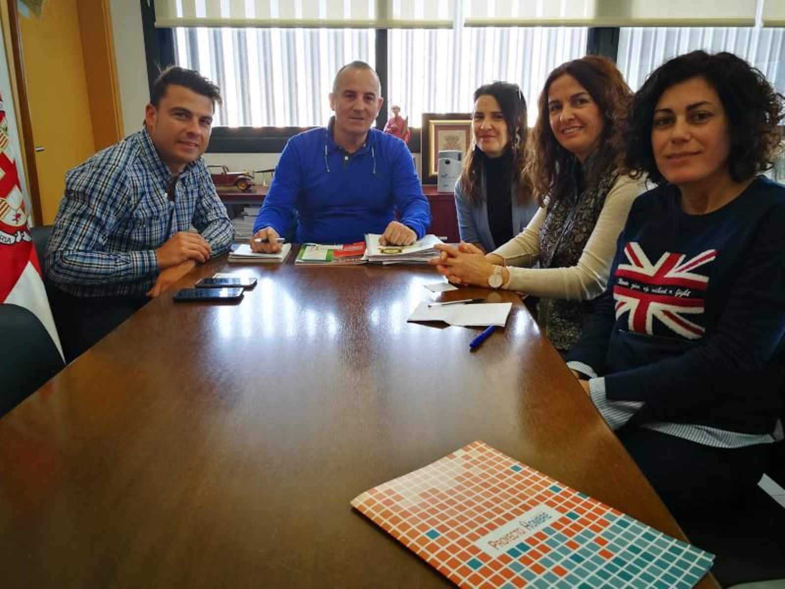 Reunión Policía Local con Proyecto Hombre.