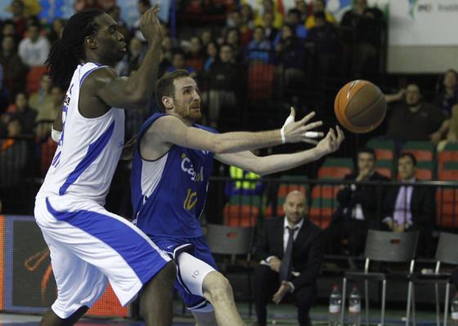 El Cajasol gana en San Pablo al Panellinios en el quinto partido del 'Last 16' de la Eurocup. / Antonio Pizarro