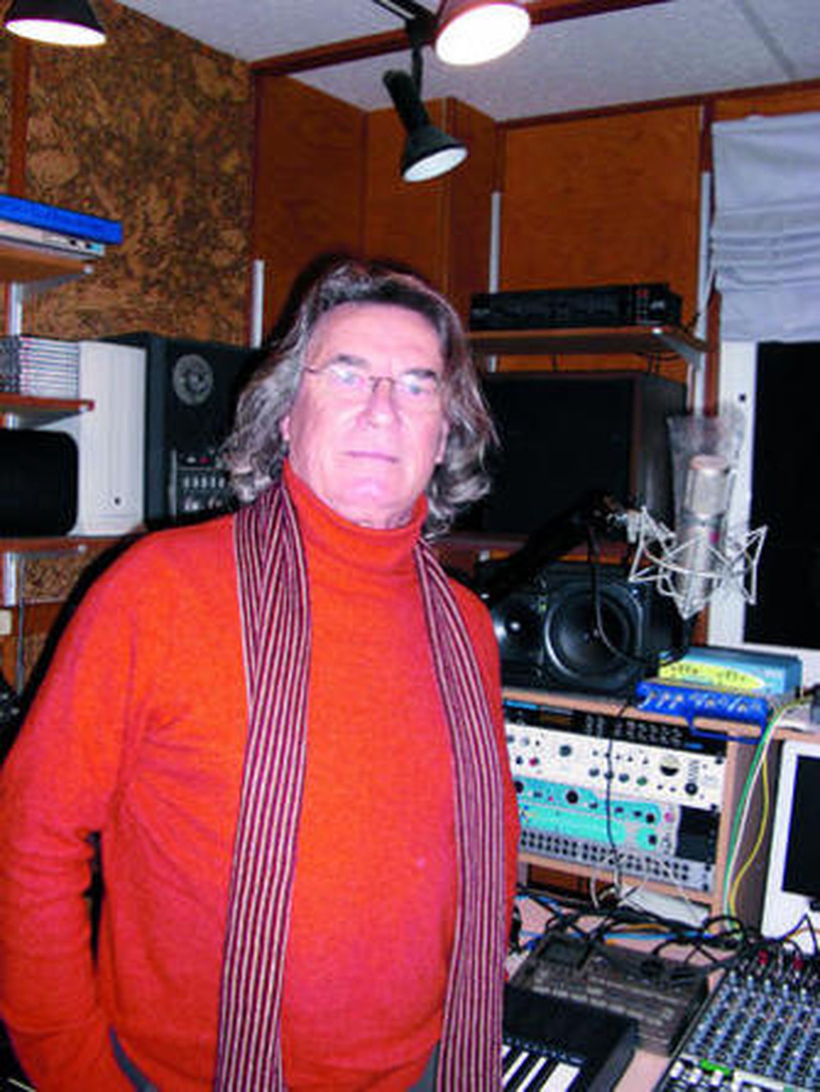 Pepe Grano de Oro, en su estudio.