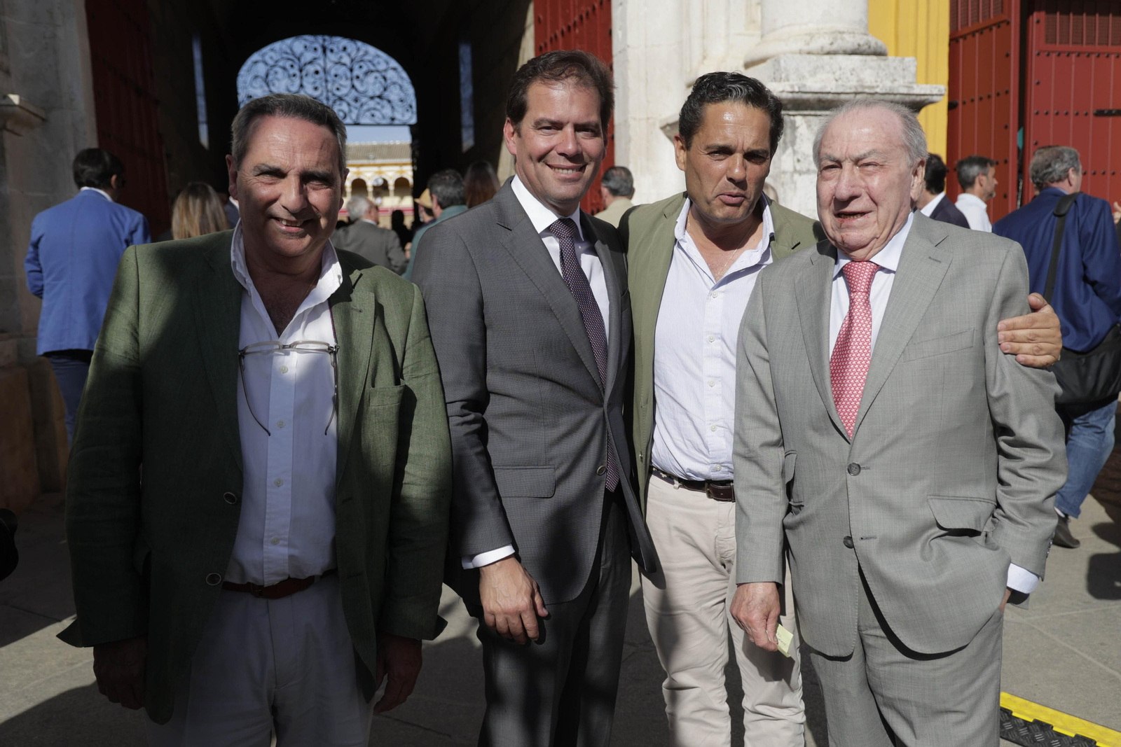 Fotos del ambiente en la Maestranza