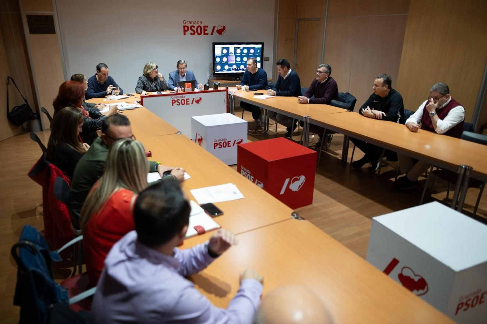 El PSOE Granada pide amplia participación en la consulta a la militancia y se posiciona "a favor" del acuerdo de Gobierno