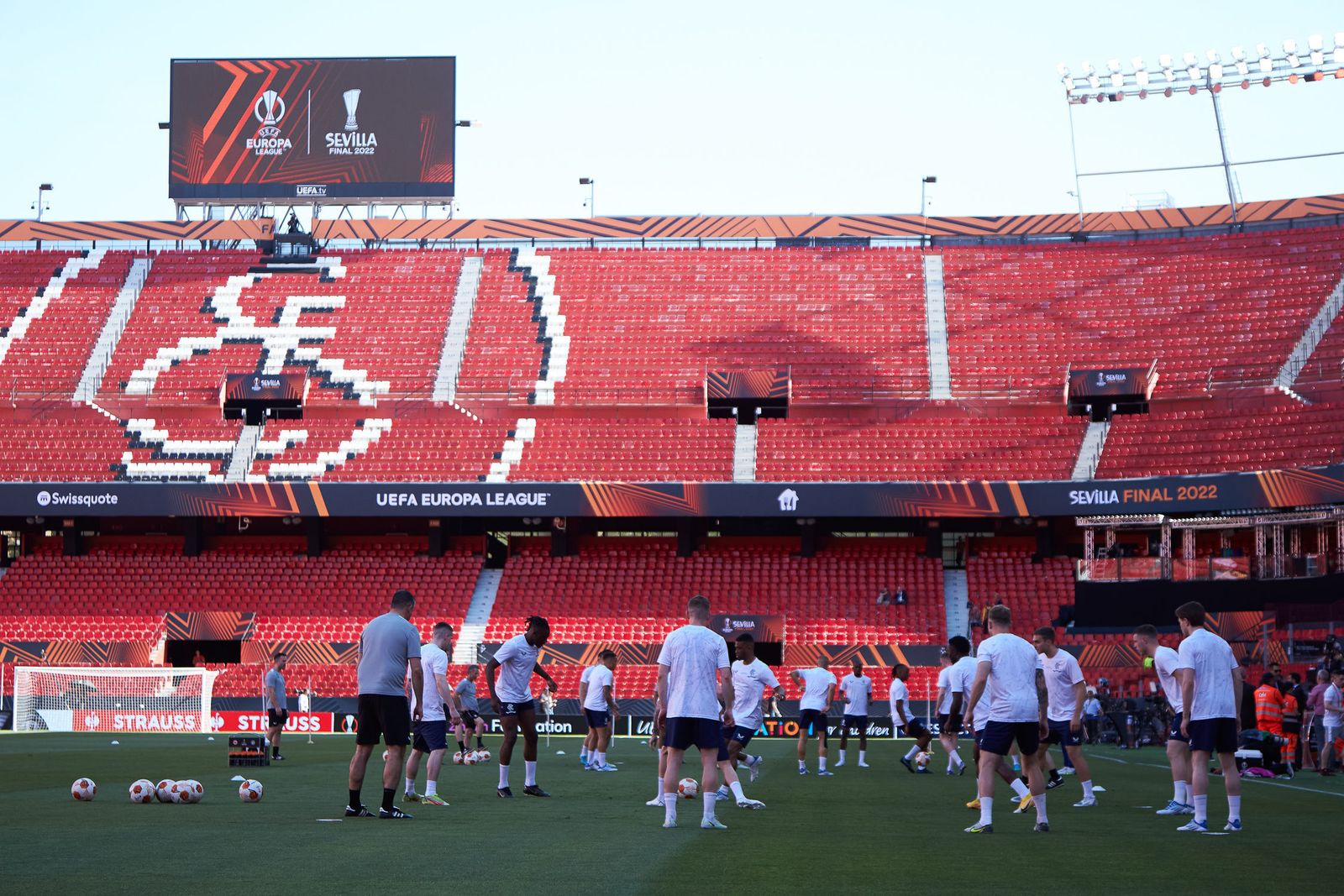 Entrenamiento del Rangers en el Sánchez-Pizjuán.