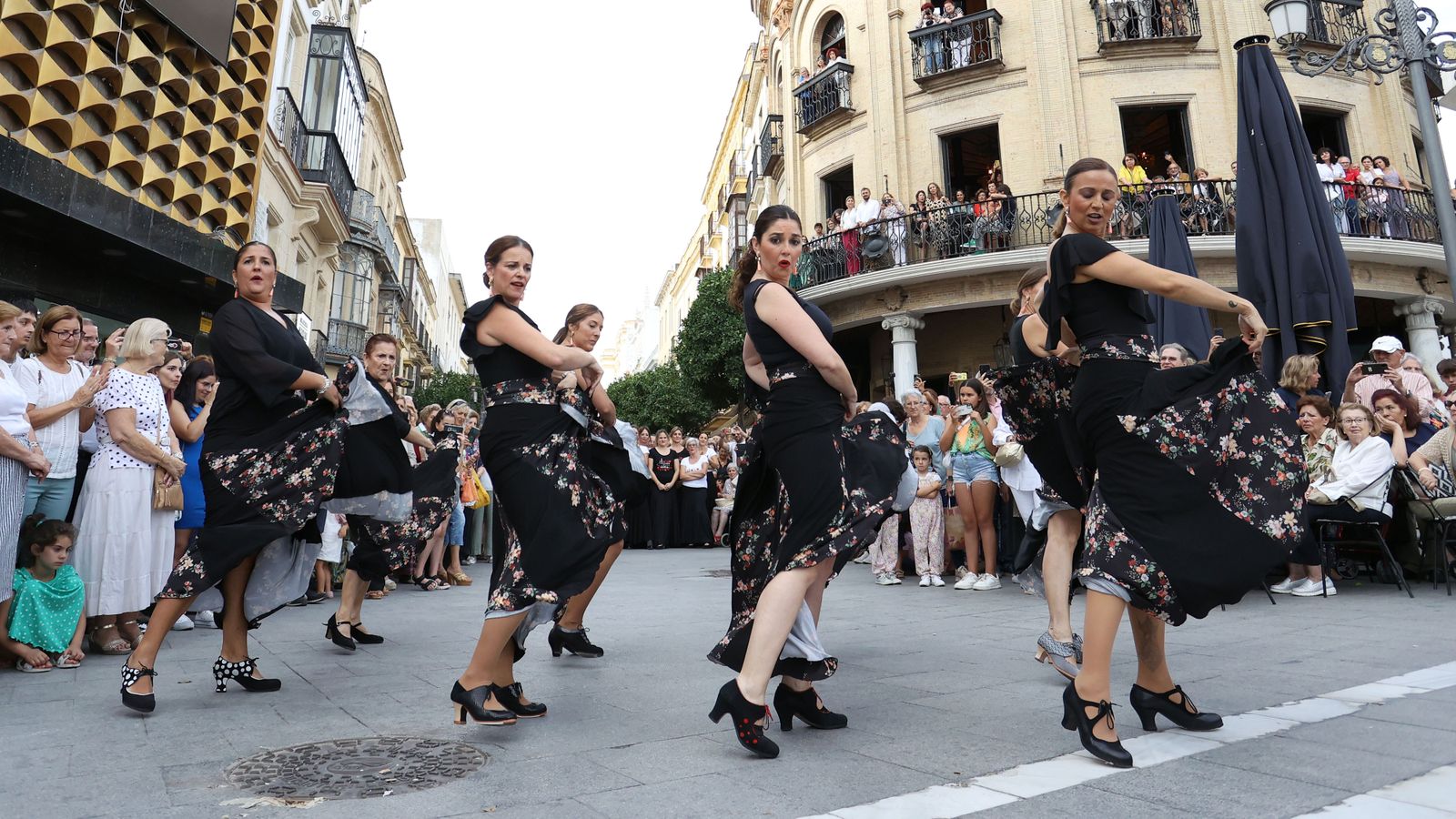 Flashmob de la academia de baile de Fani Muñoz en Jerez