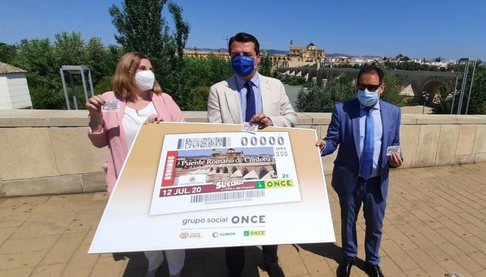 Presentación del cupón especial de la ONCE en homenaje al Puente Romano.