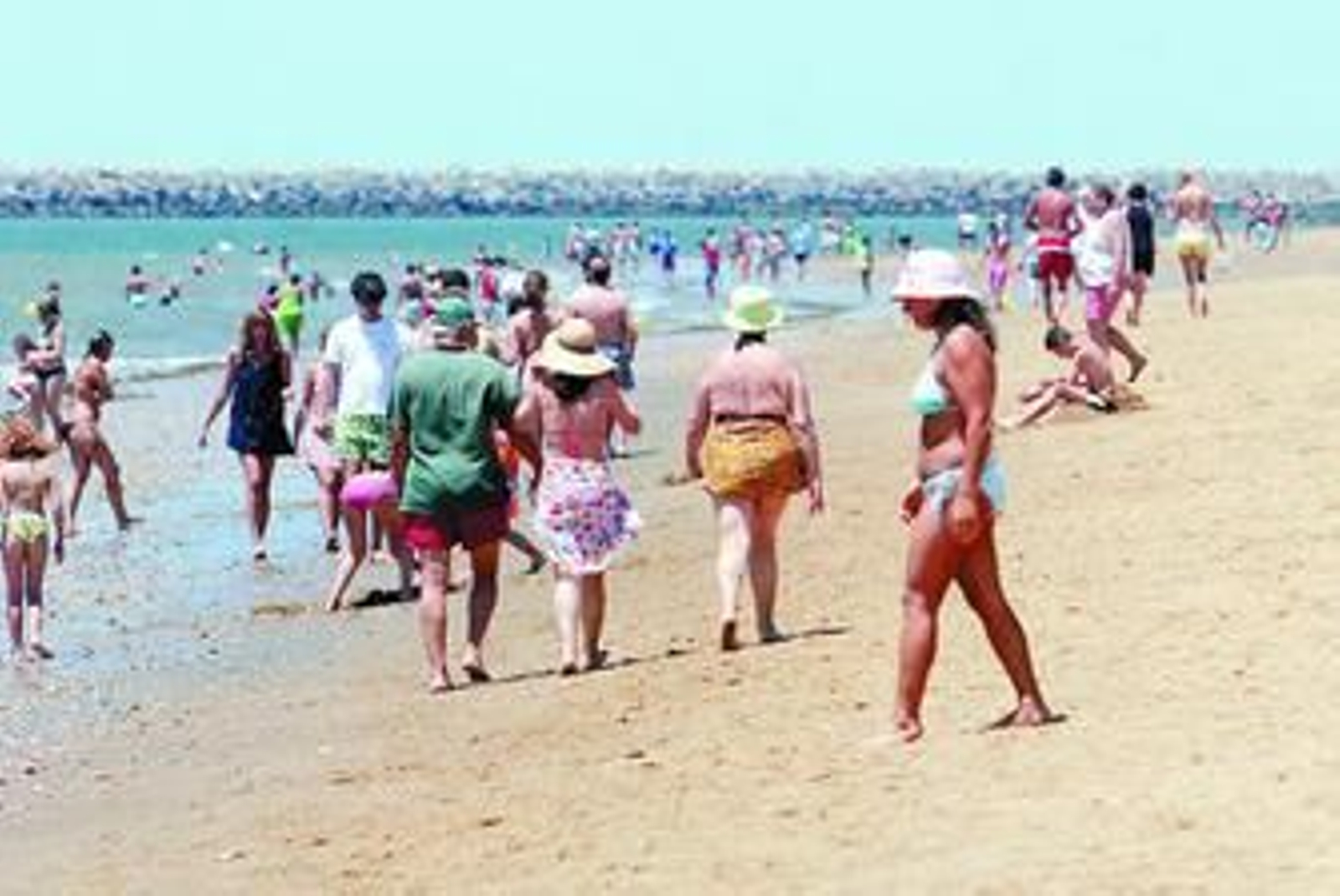 La aplicación debe extenderse de forma uniforme repetirse depués de cada baño.