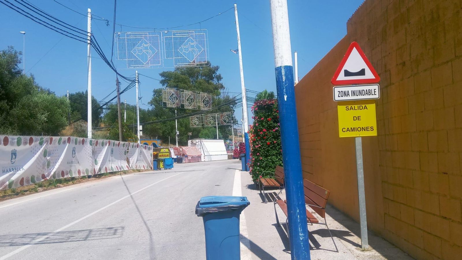 El cartel de zona inundable. El cartel de zona inundable.