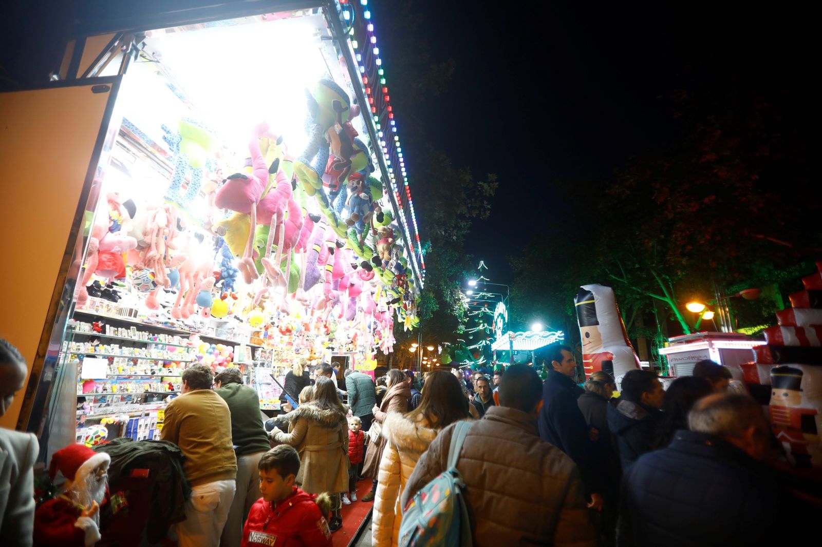 Las calles de Córdoba, repletas en el puente de diciembre, en imágenes