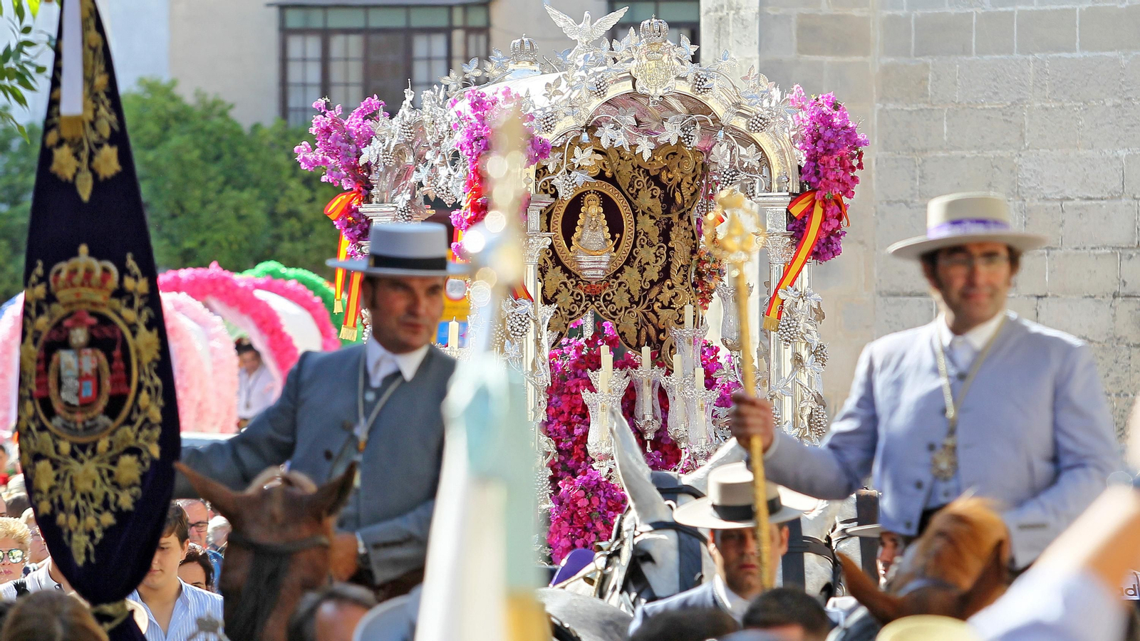 Imágenes de pasadas romerías de la Hdad de Jerez al Rocío