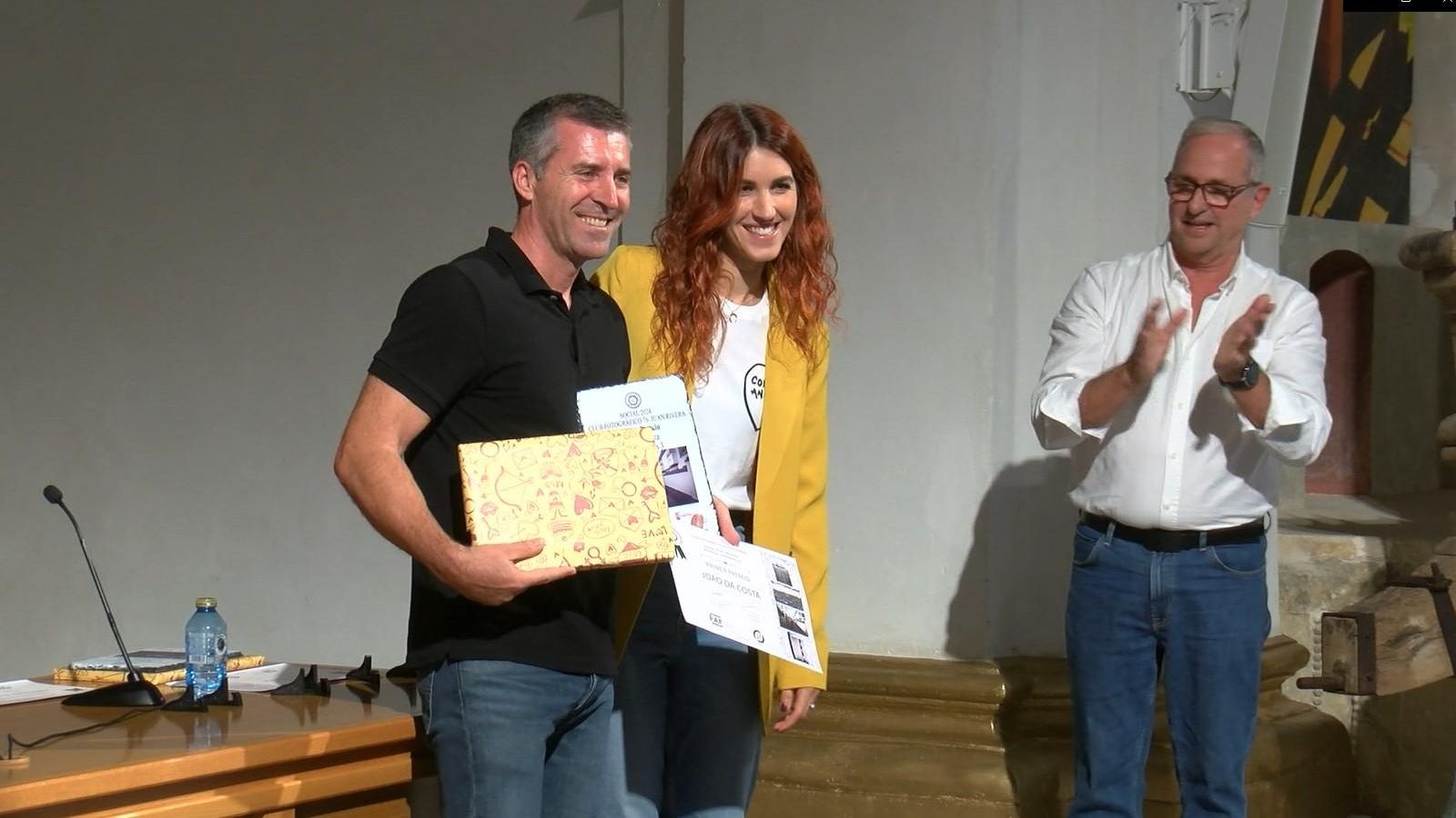 Joao Da Costa recoge el premio como vencedor del certamen