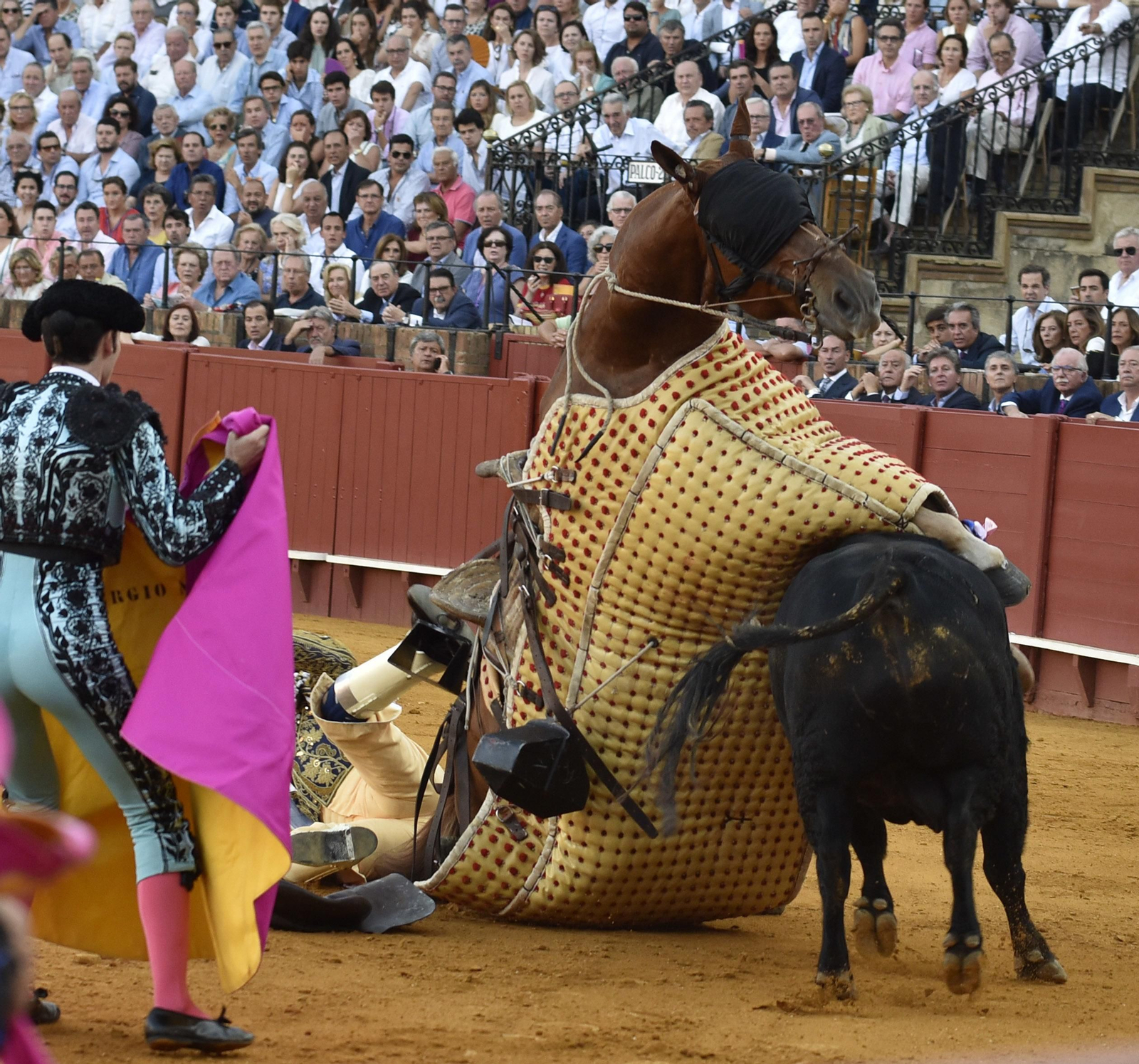 La segunda corrida de la Feria de San Miguel, en imágenes
