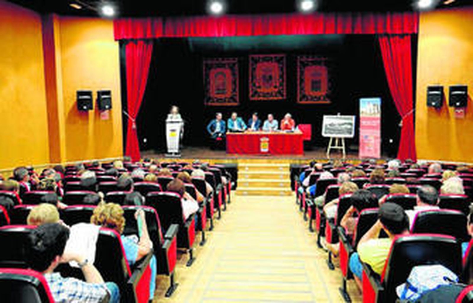 La entrada al salón de actos Federico García Lorca de Albox es gratuita hasta llenar aforo.