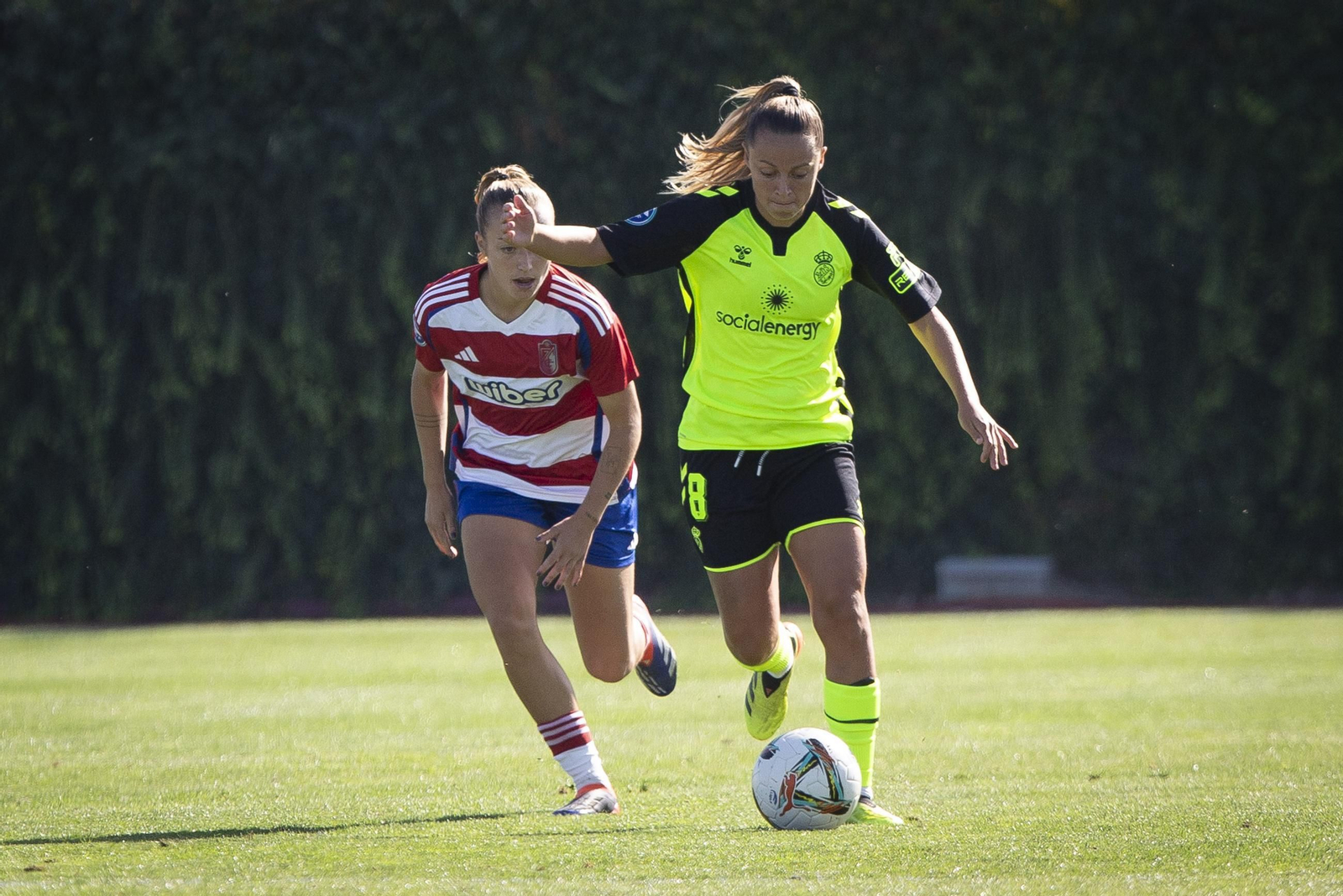 Las mejores imágenes del derbi Granada CF Femenino-Real Betis