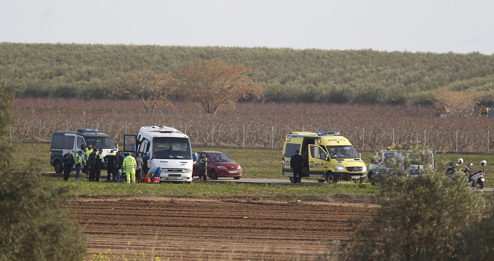 El accidente del autobús escolar, en imágenes