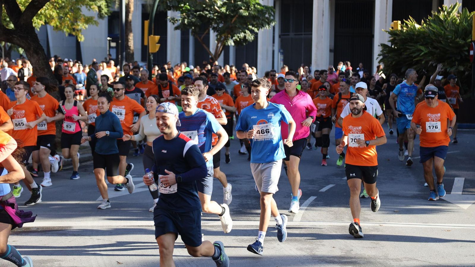 Búscate en las fotos de la Carrera de la Prensa en Málaga