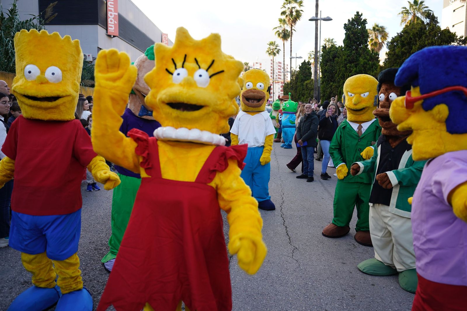 Búscate en las fotos de la cabalgata de Reyes Magos 2026 en Algeciras