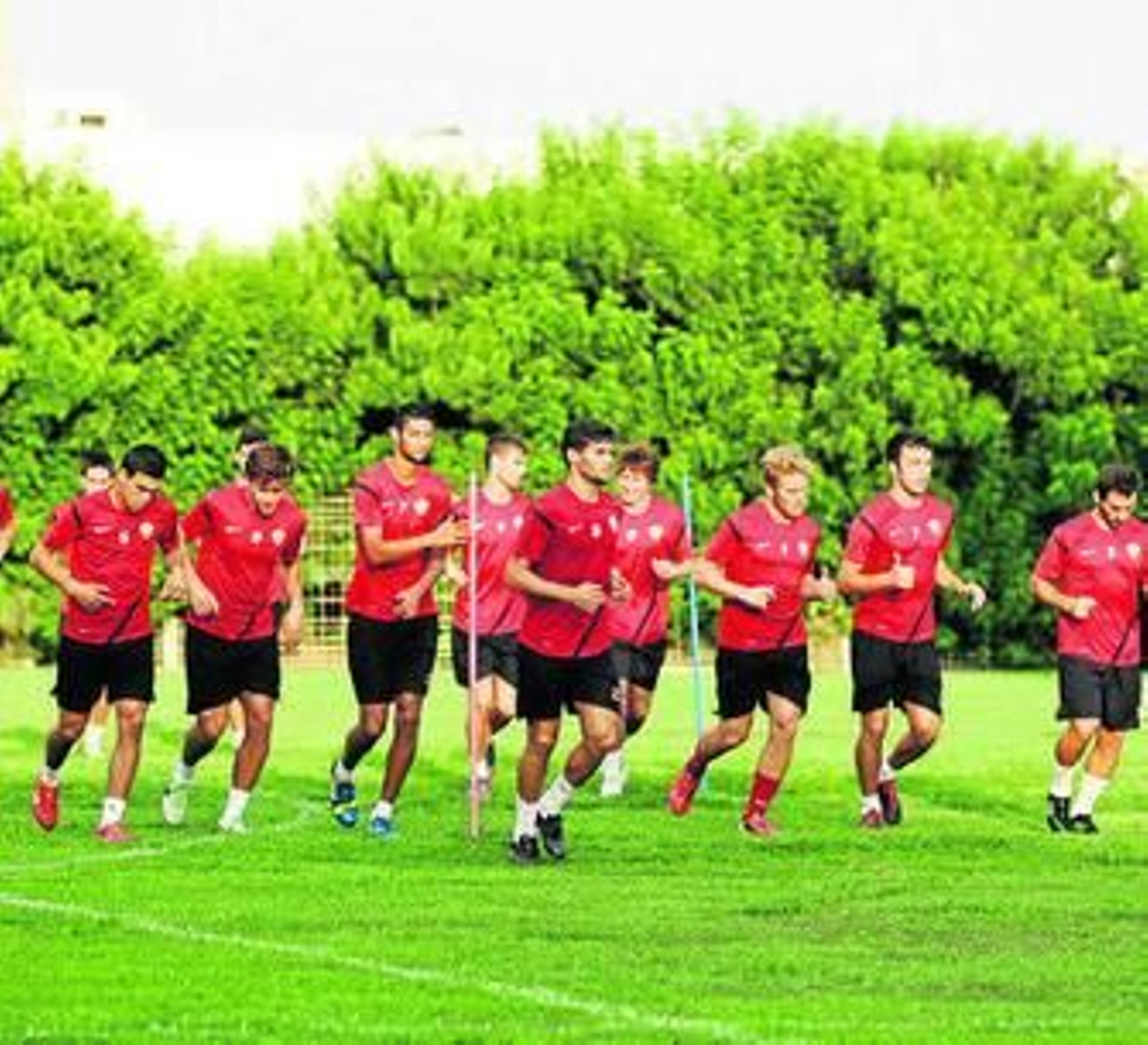 El filial del Almería en un entrenamiento.