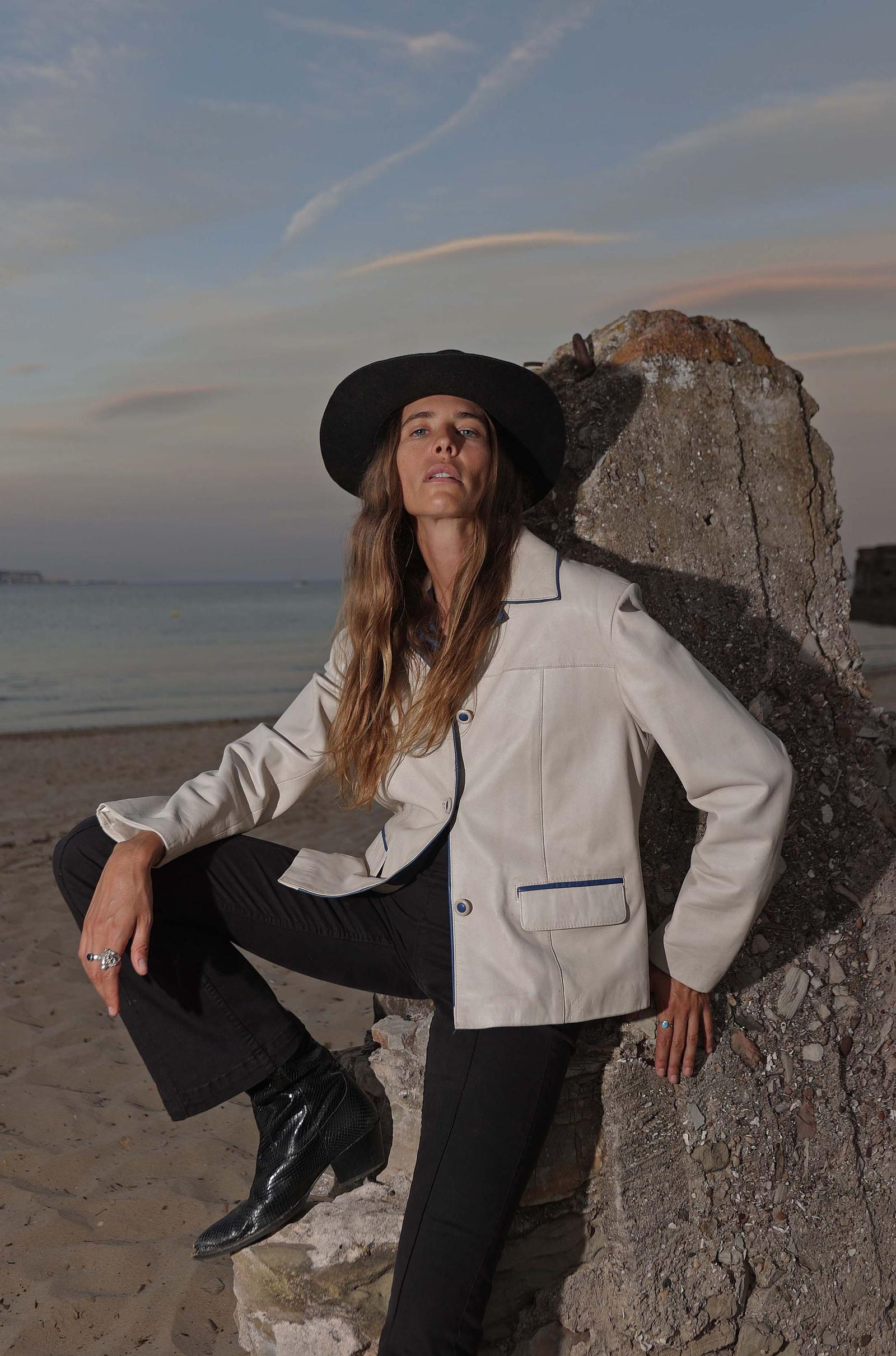 Fotos de Brisa Fenoy en la zona de Getares en Algeciras