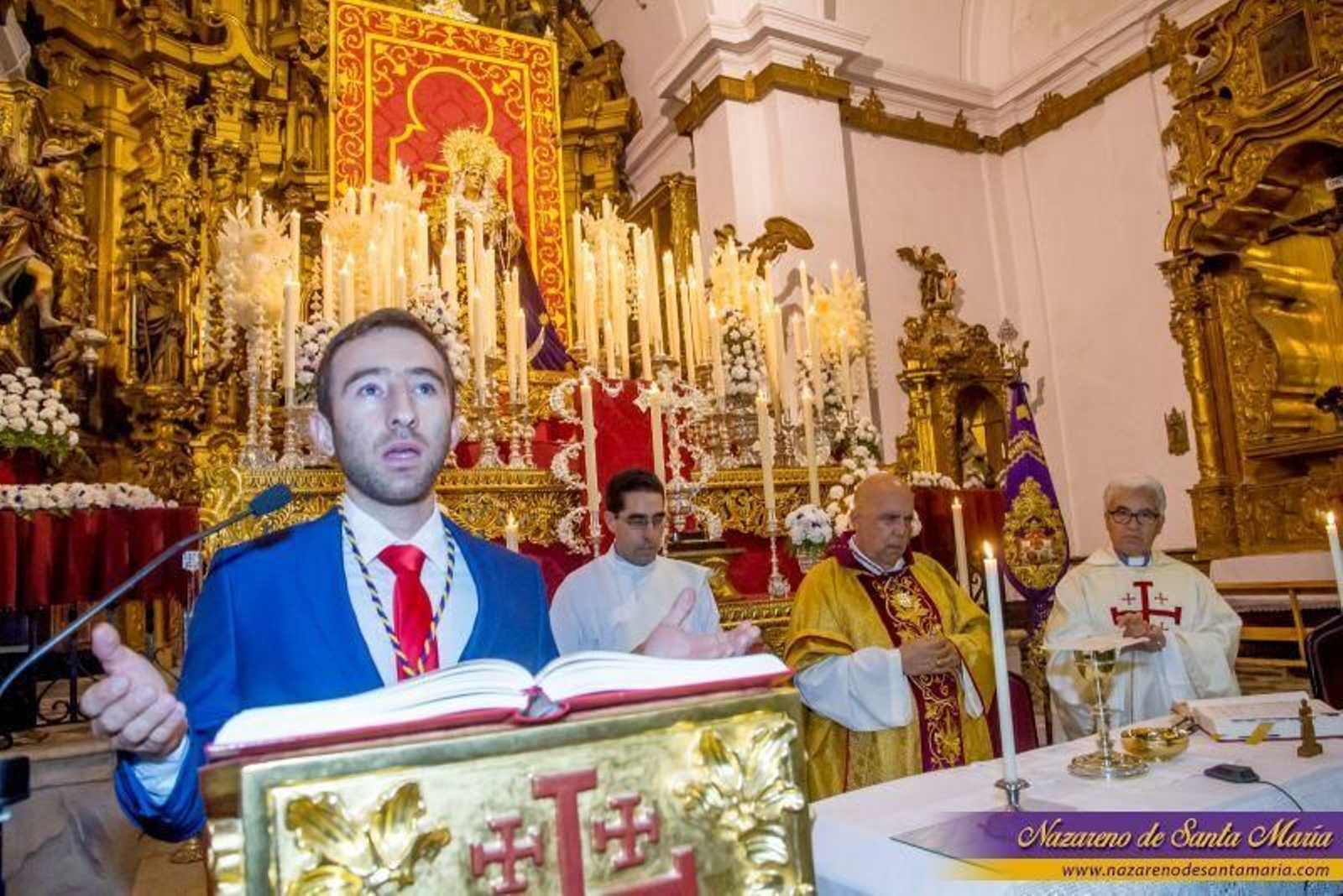 Emil Petrosyan, en una de las misas con el rito armenio en la iglesia de Santa María.